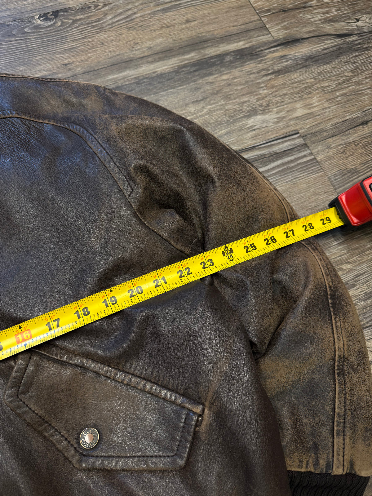 2000’s GUCCI TOM FORD LEATHER BOMBER JACKET (M)