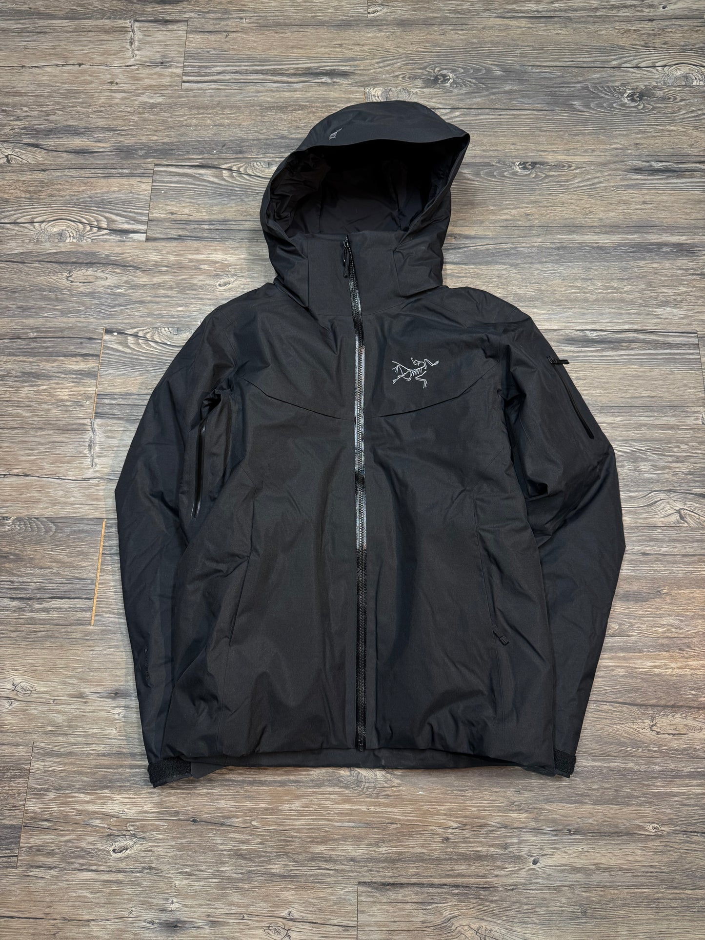 ARCTERYX MACAI INSULATED ZIP-UP JACKET (SMALL)