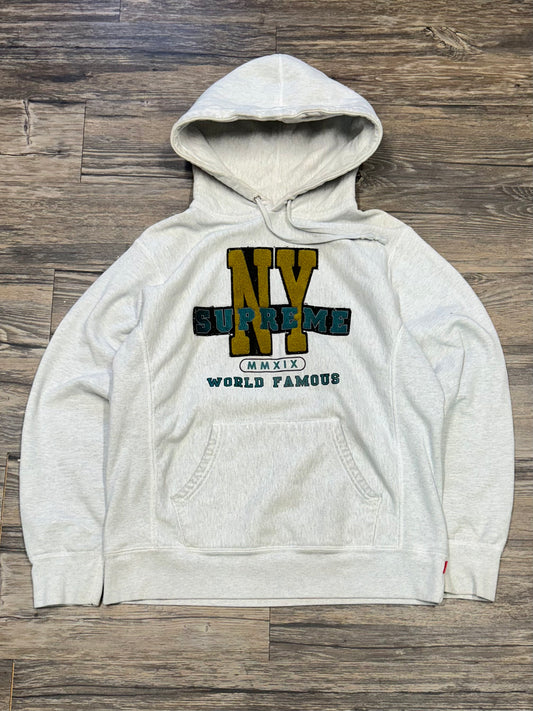 SUPREME NY HOODIE (MEDIUM)