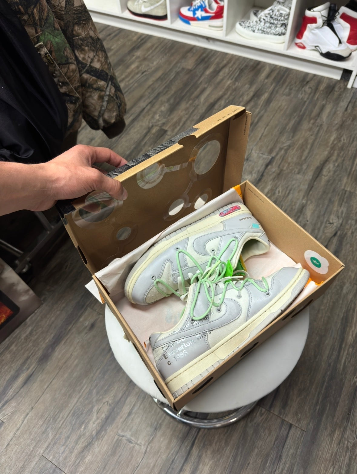 OFF-WHITE NIKE DUNK LOW 7 OF 50 (10)