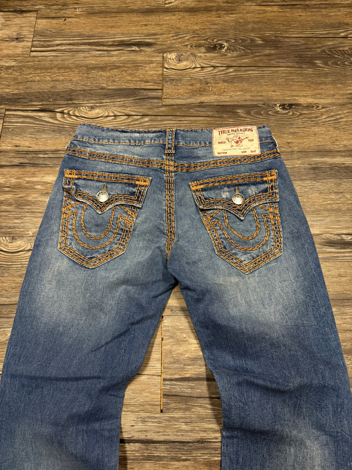 TRUE RELIGION RICKY RELAXED STRAIGHT LEG DARK WASH JEANS (31)