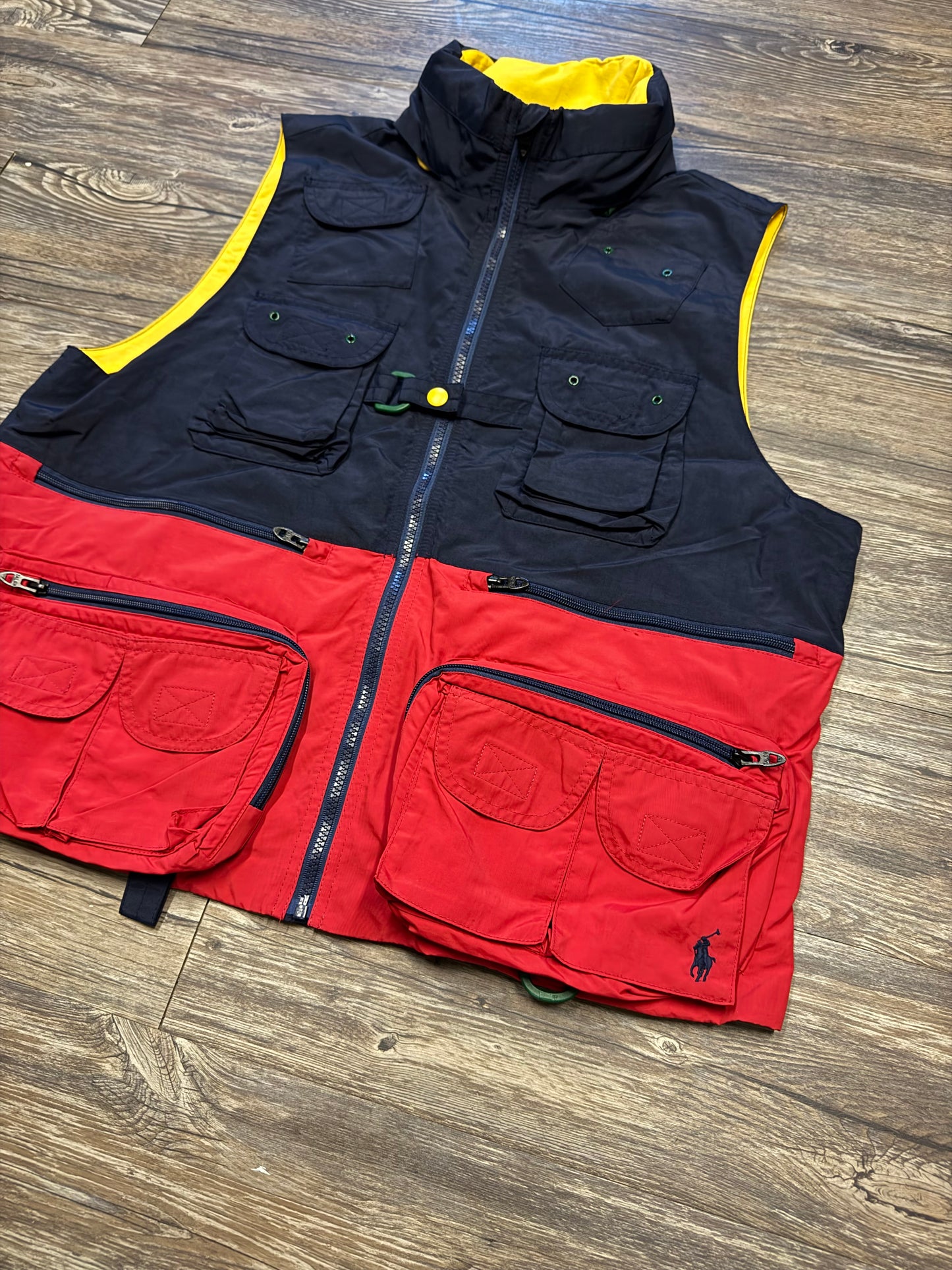 POLO RALPH LAUREN HI TECH UTILITY YACHT VEST (L)