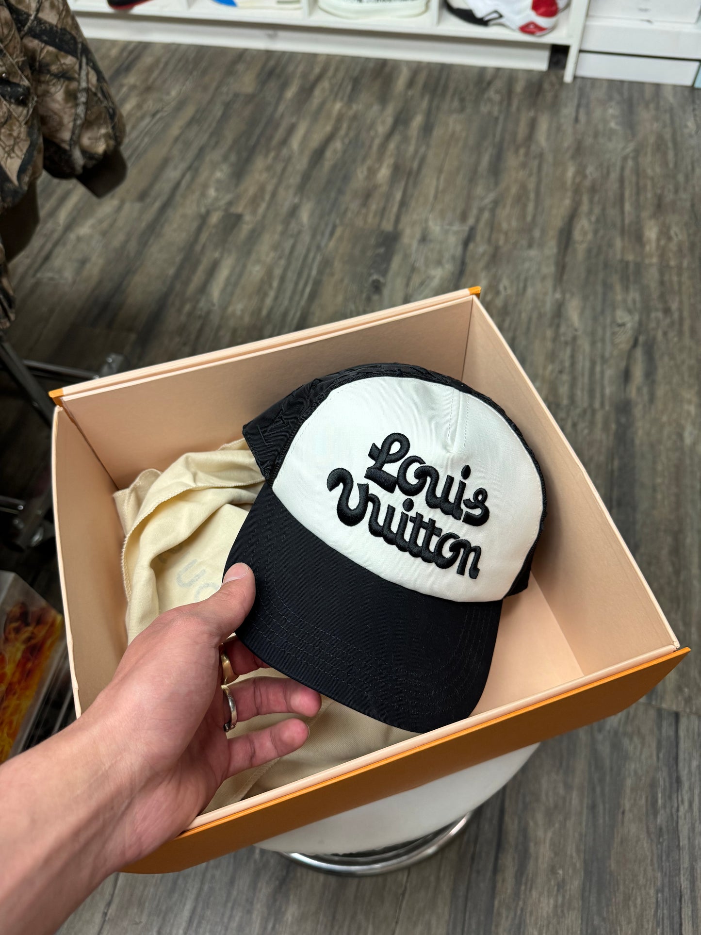 LV X GOLF THE CREATOR MESH SNAP BACK HAT (OS)