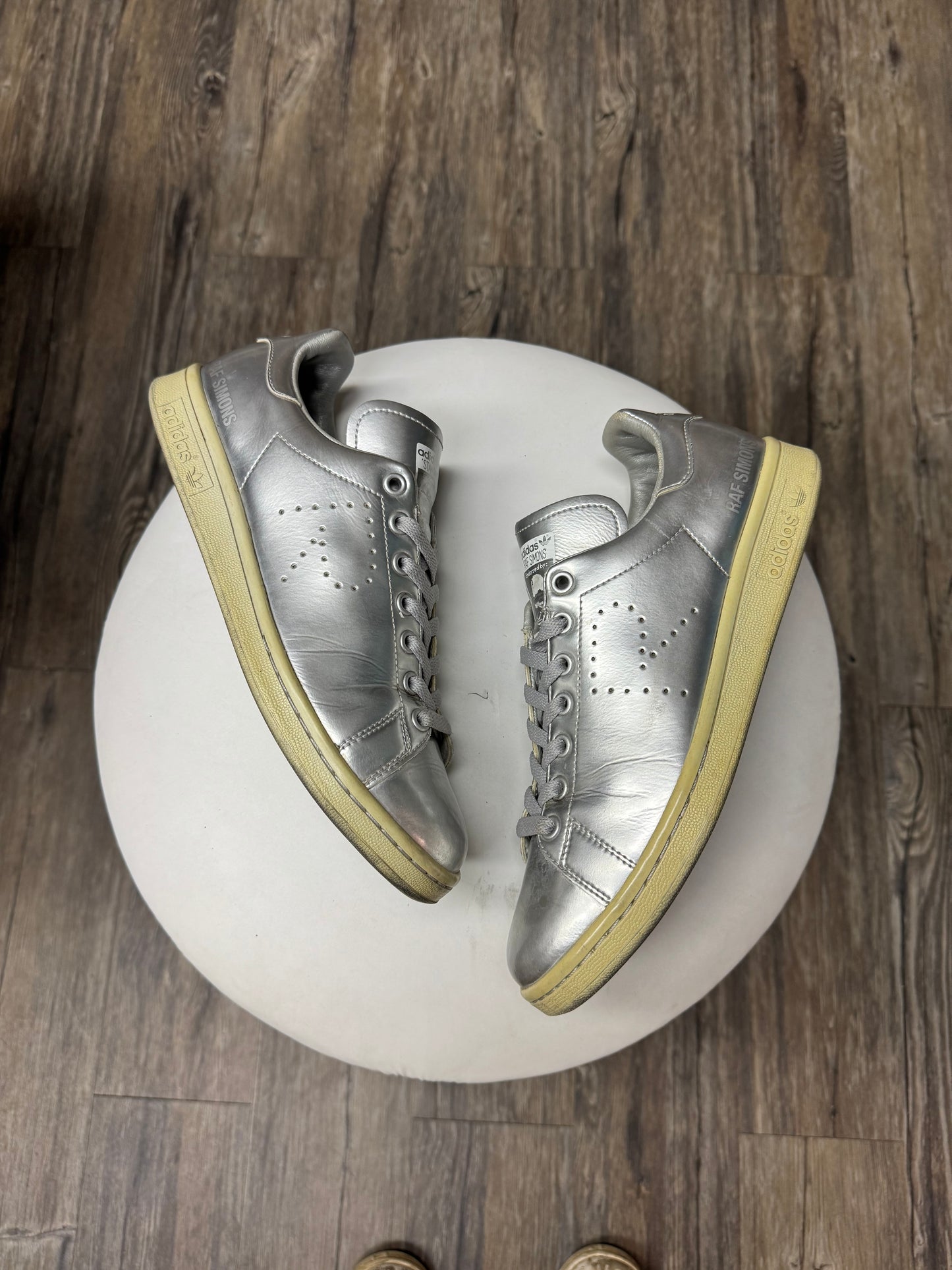 RAF SIMONS X STAN SMITHS METALLIC LOW TOP SNEAKERS (8.5)