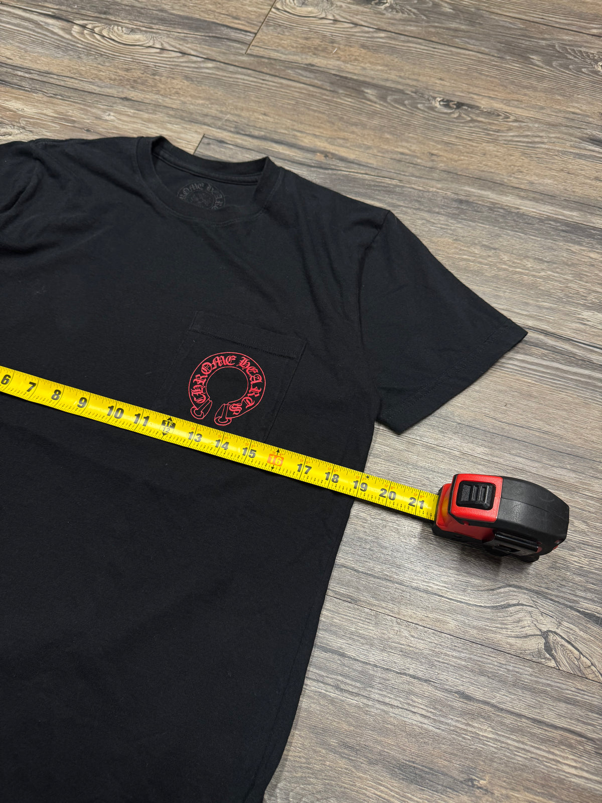 CHROME HEARTS BLACK/RED CEMETARY T-SHIRT (M)