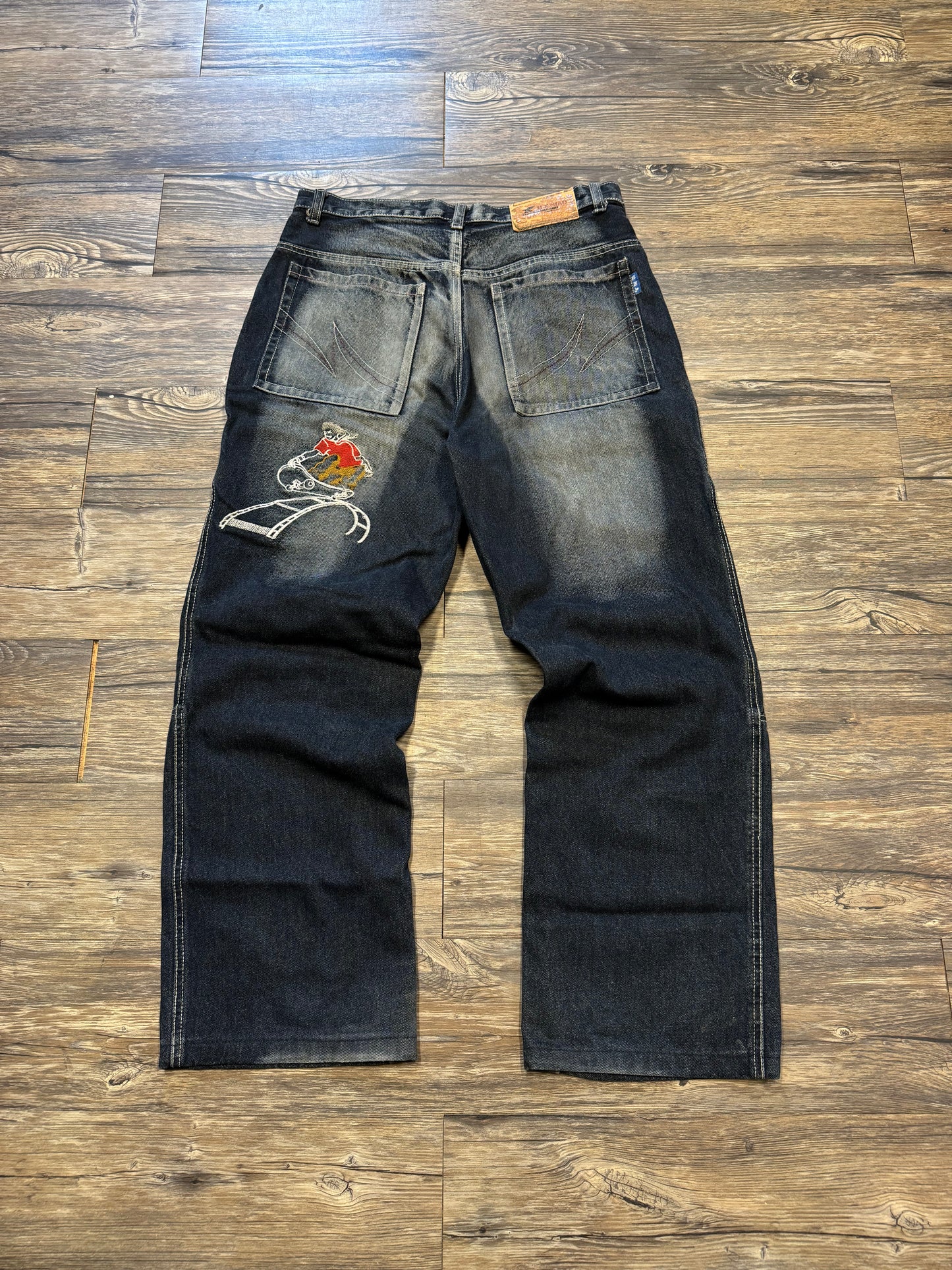 JAPANESE WASHED MULTI POCKET EMBROIDERED DARK WASH JEANS (33)