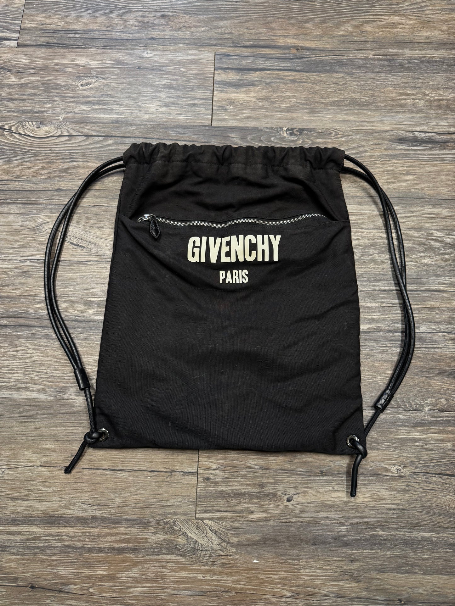 GIVENCHY PARIS NYLON DRAWSTRING BACKPACK (OS)