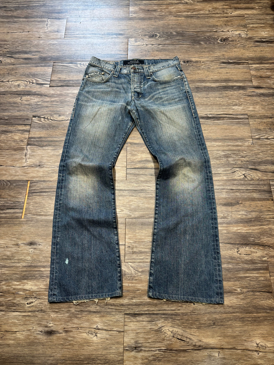ROCK & REPUBLIC LIGHT WASH BOOTCUT JEANS (32)