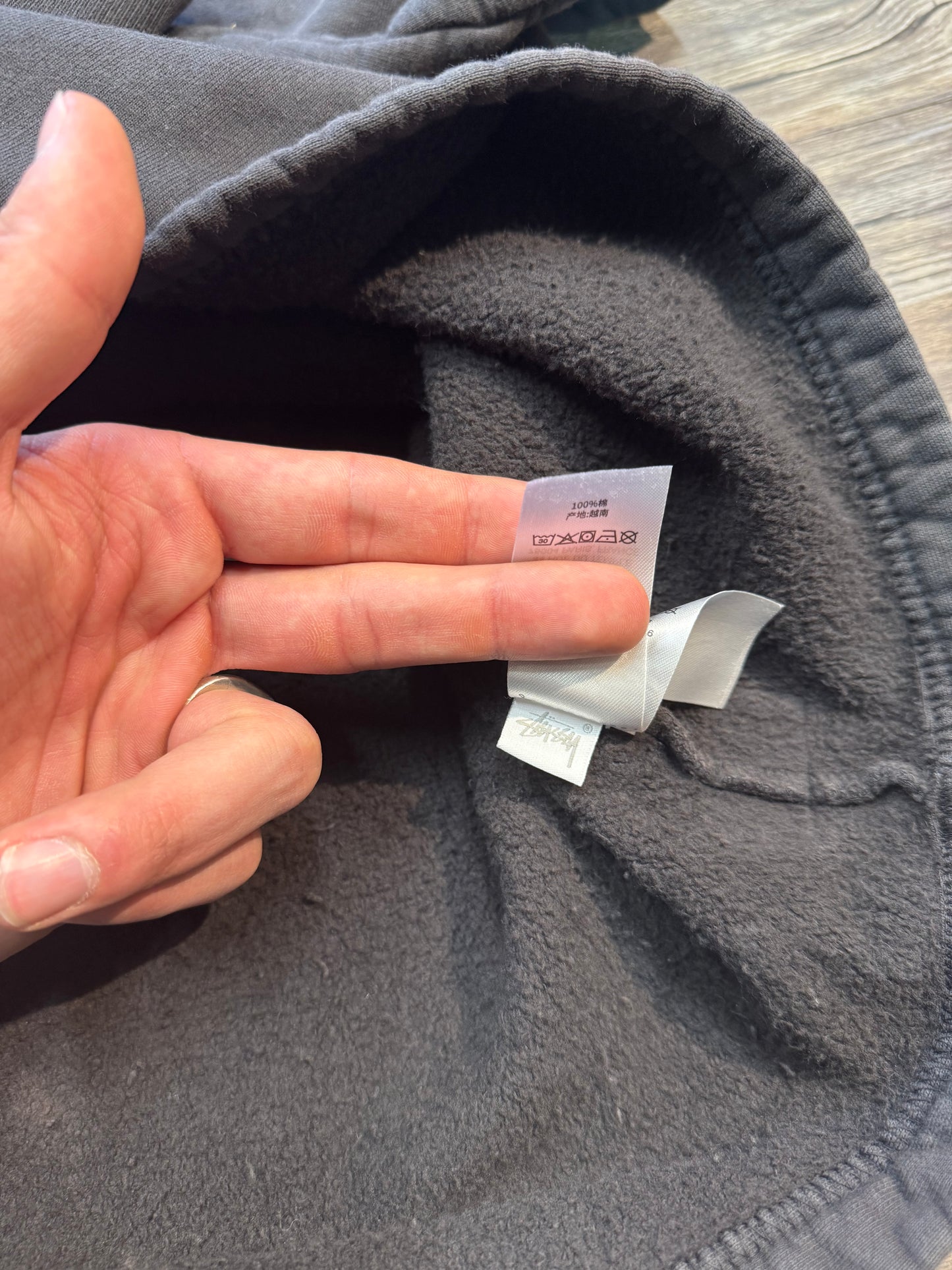 STUSSY WORKWEAR FADED BLACK HENLEY (L)