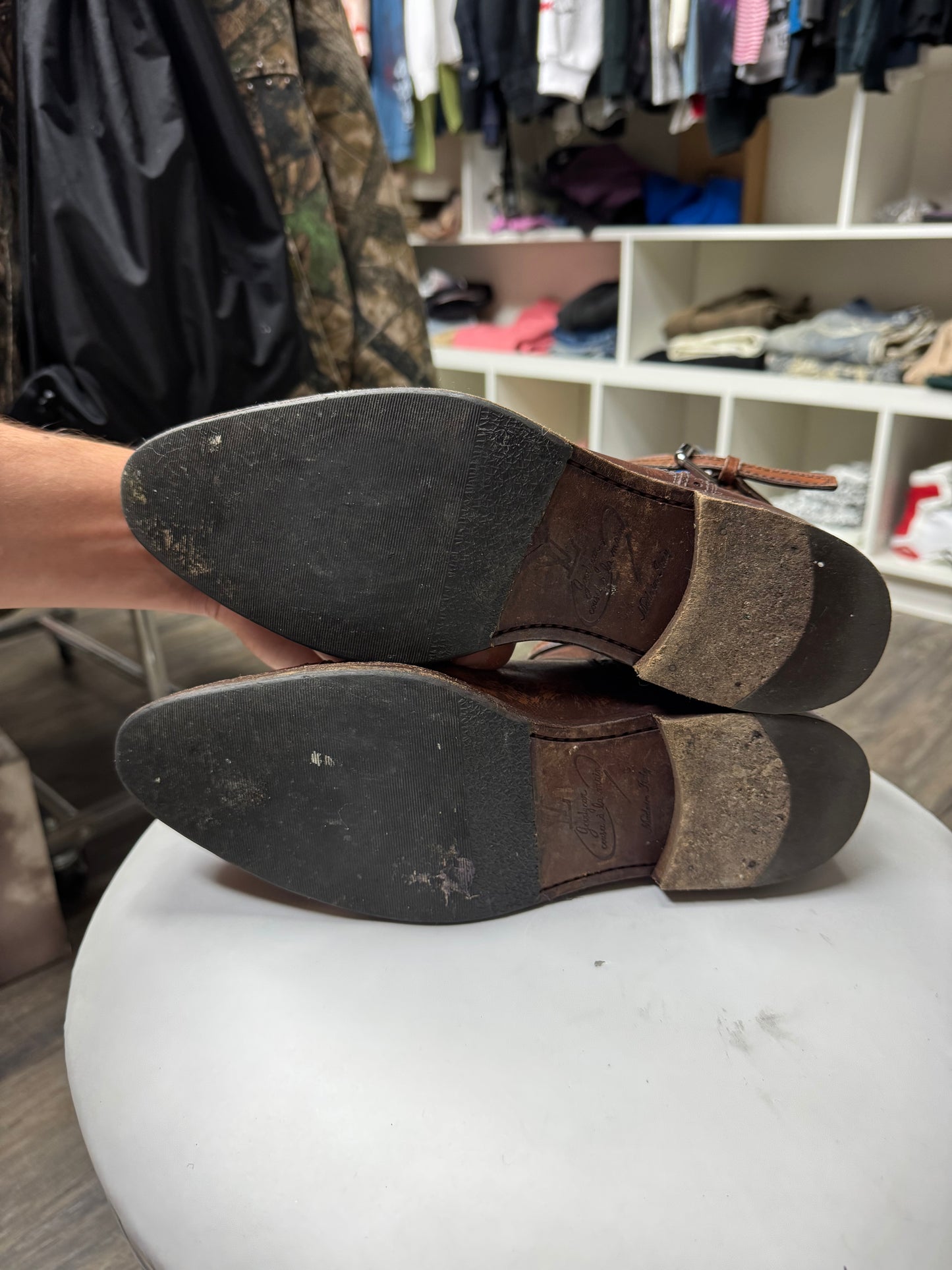 LOUIS VUITTON FADED BROWN LEATHER CHELSEA BOOTS (8.5)