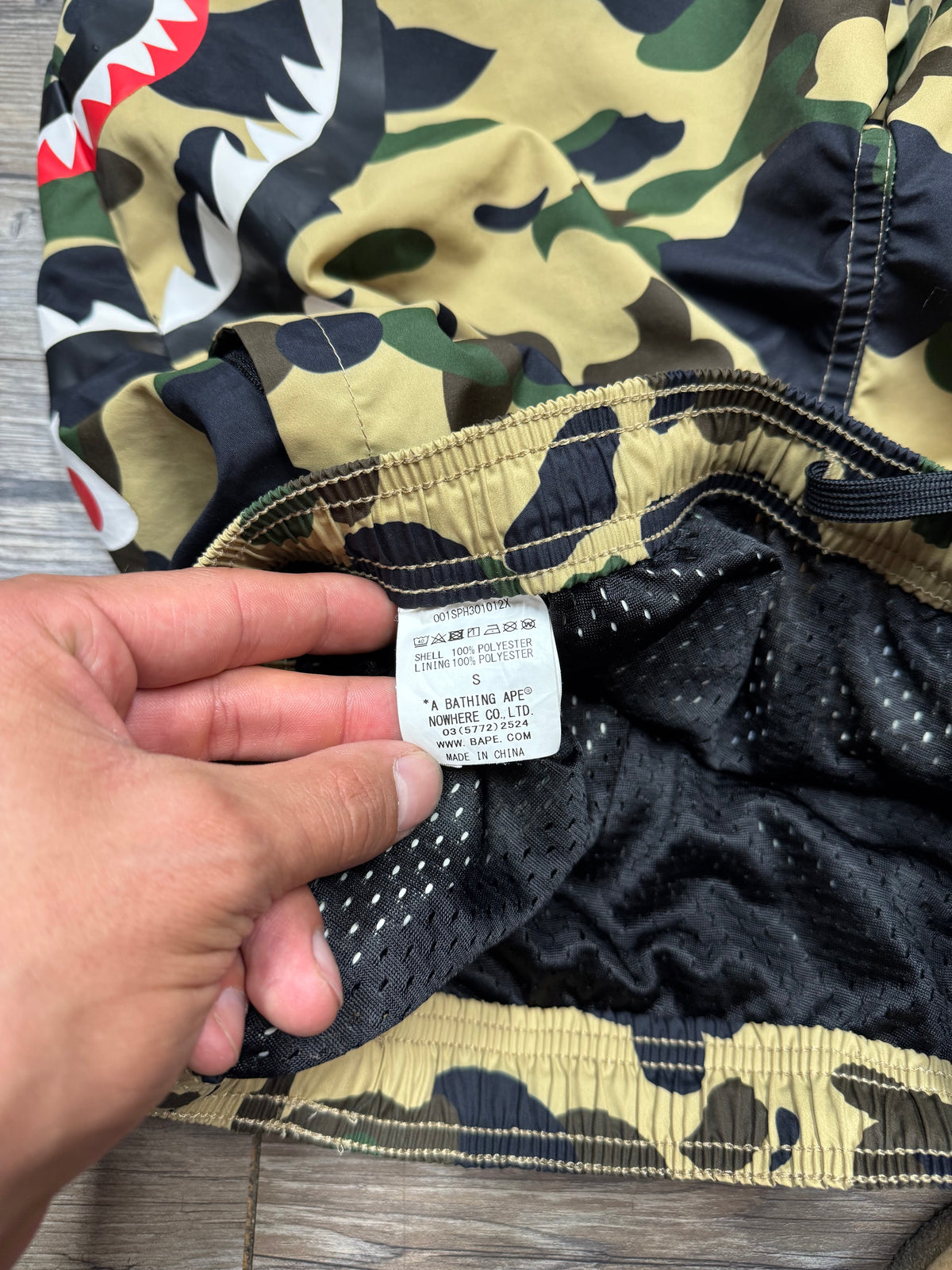BAPE CLASSIC CAMO MESH SHARK SHORTS (S)