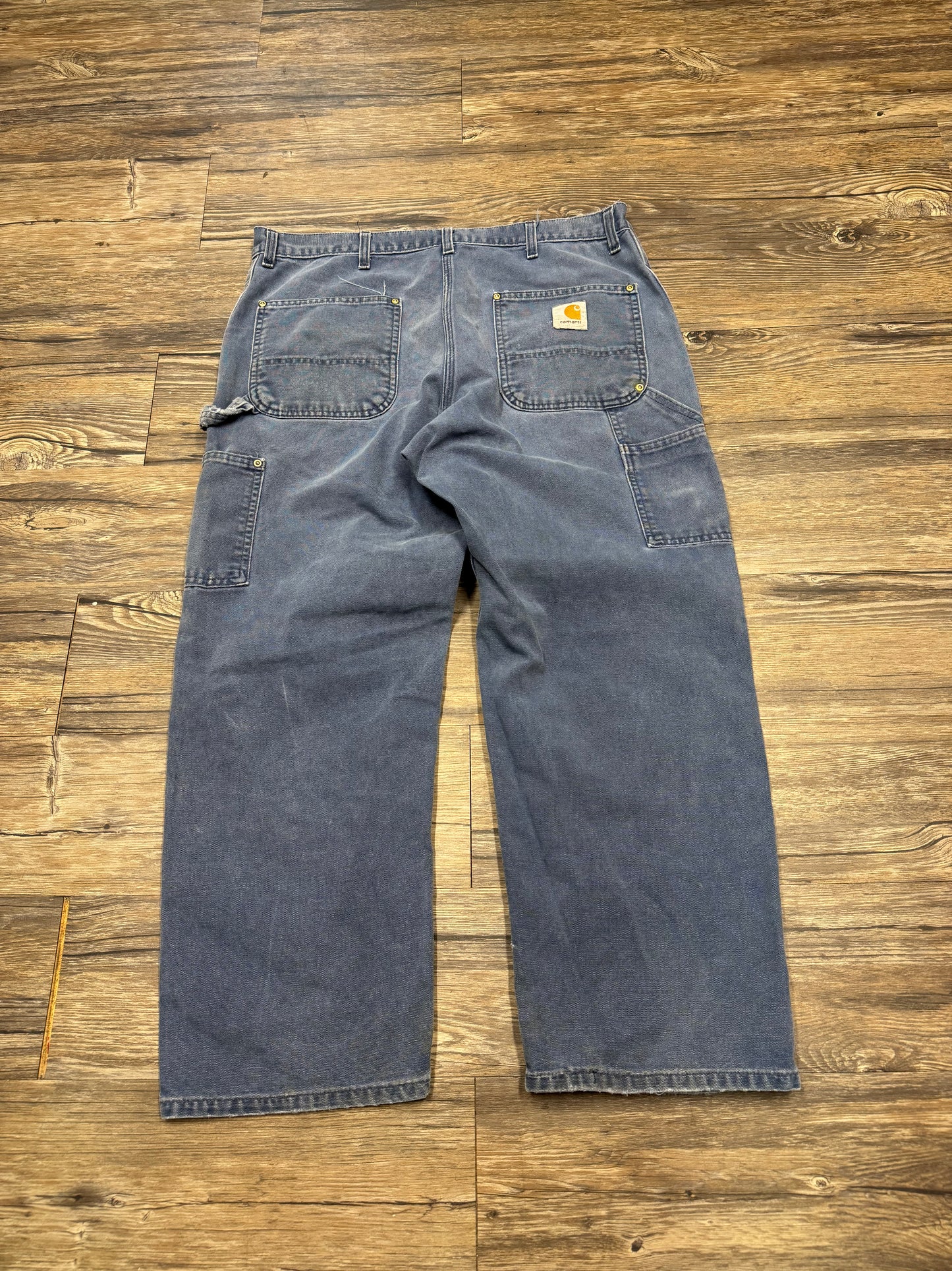 CARHARTT FADED BLUE VINTAGE CARPENTER JEANS (33)