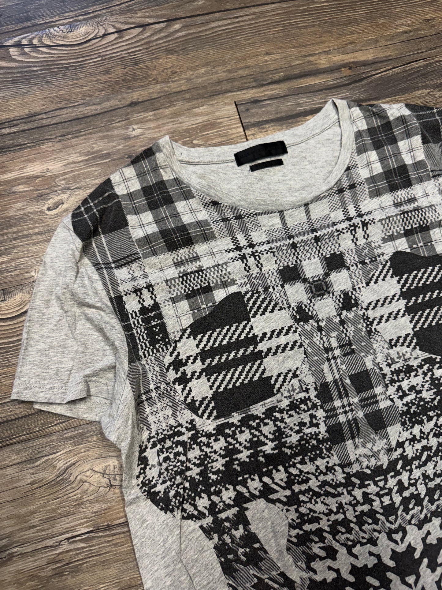 ALEXANDER MCQUEEN OVERSIZED PLAID SKULL TEE (L)