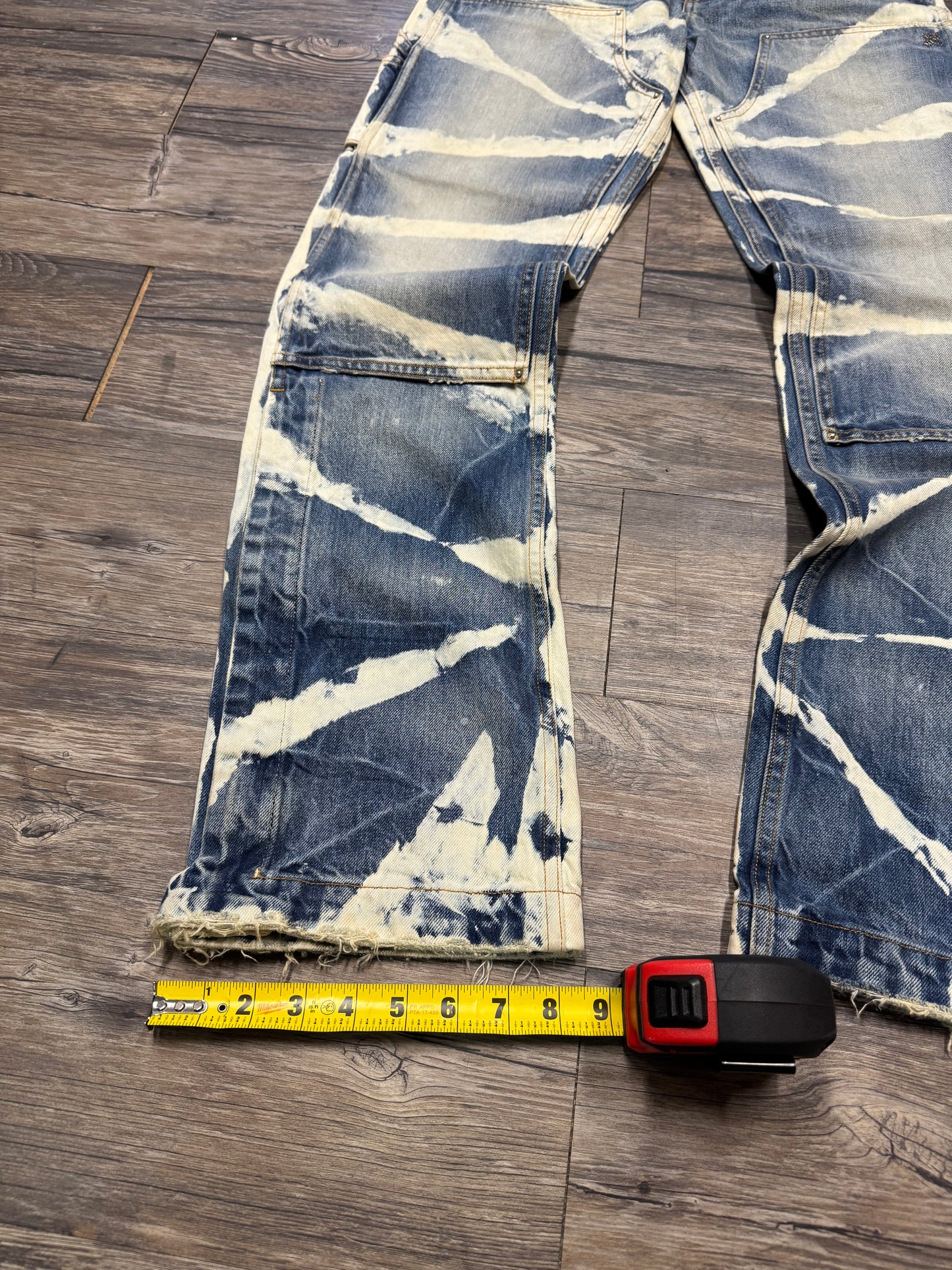 AMIRI DOUBLE KNEE BLEACHED CARPENTER JEANS (28)