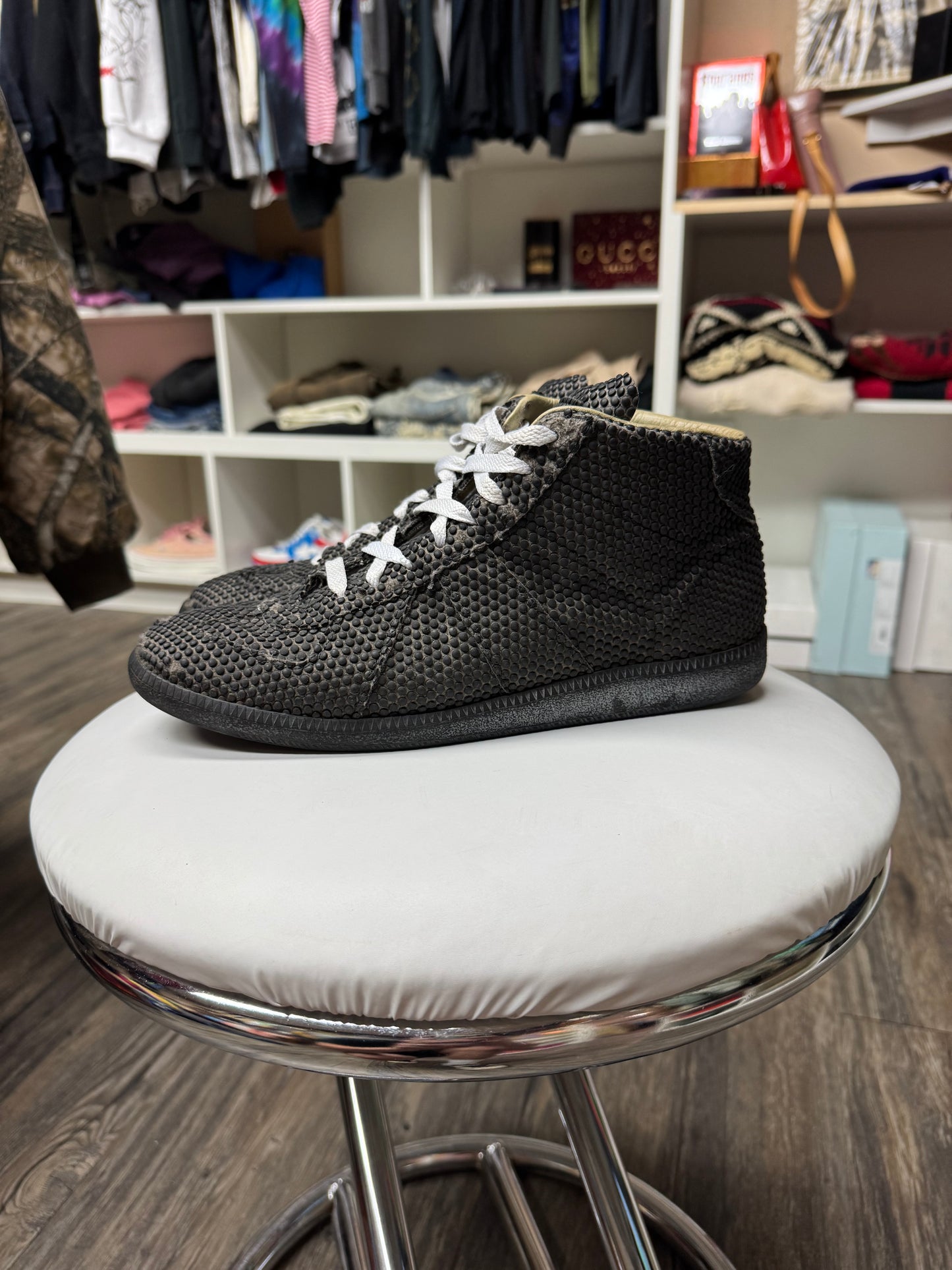 MAISON MARGIELA REPLICA DOTTED EYES HI-TOP GATS (41)