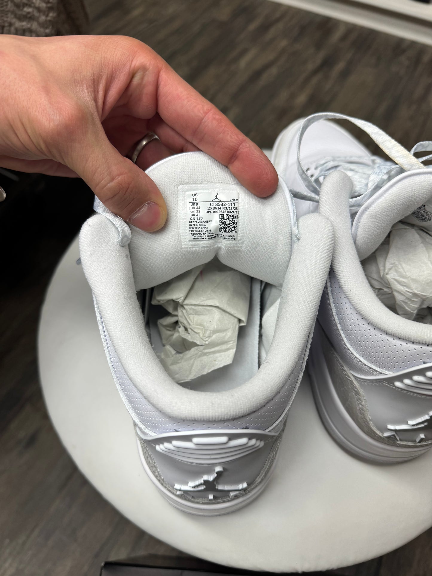 JORDAN 3 PURE MONEYS (10)