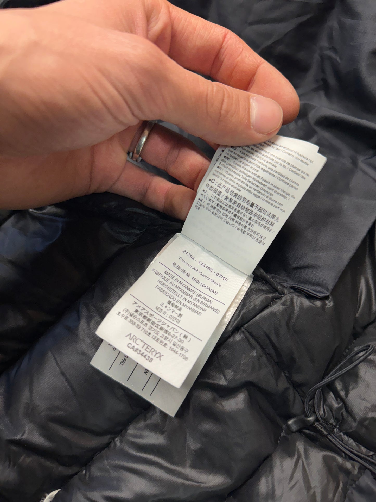 ARCTERYX HOODED PUFFER JACKET (M)