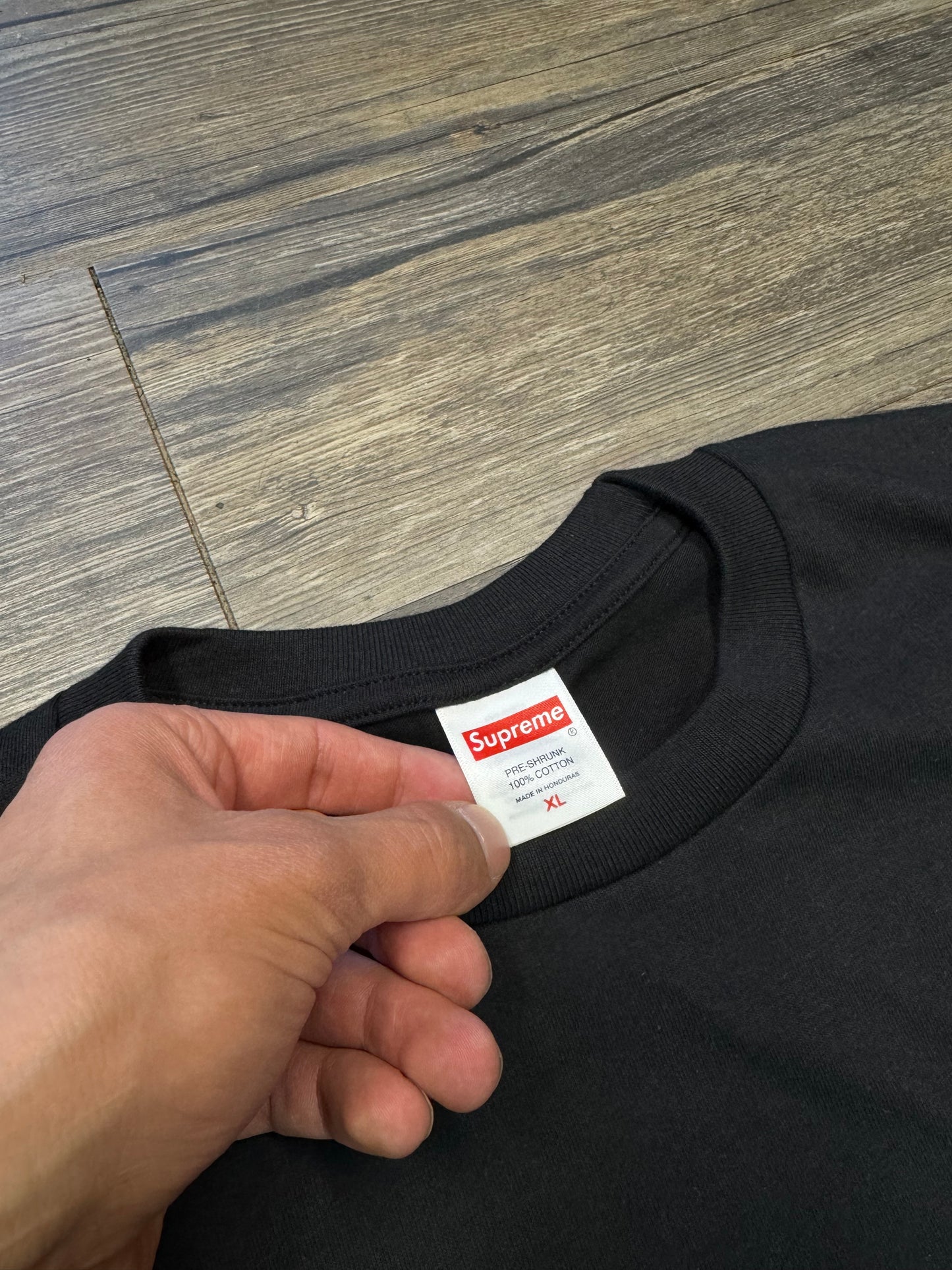 SUPREME ARABIC BOX LOGO TEE (XL)
