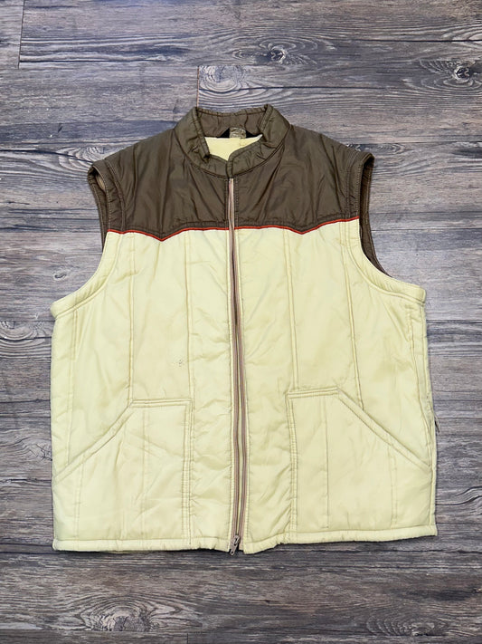 OLD JCPENNY PUFFER VEST (LARGE)