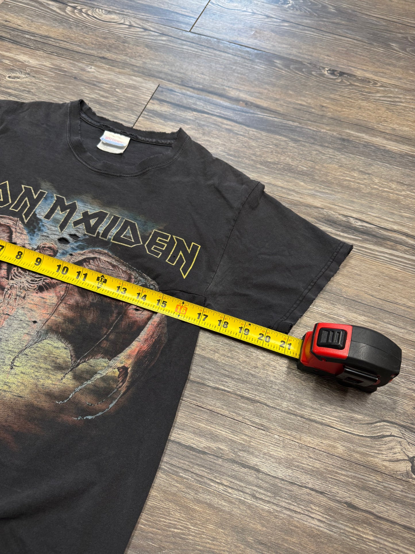 IRON MAIDEN VINTAGE DISTRESSED TOUR T-SHIRT (S)