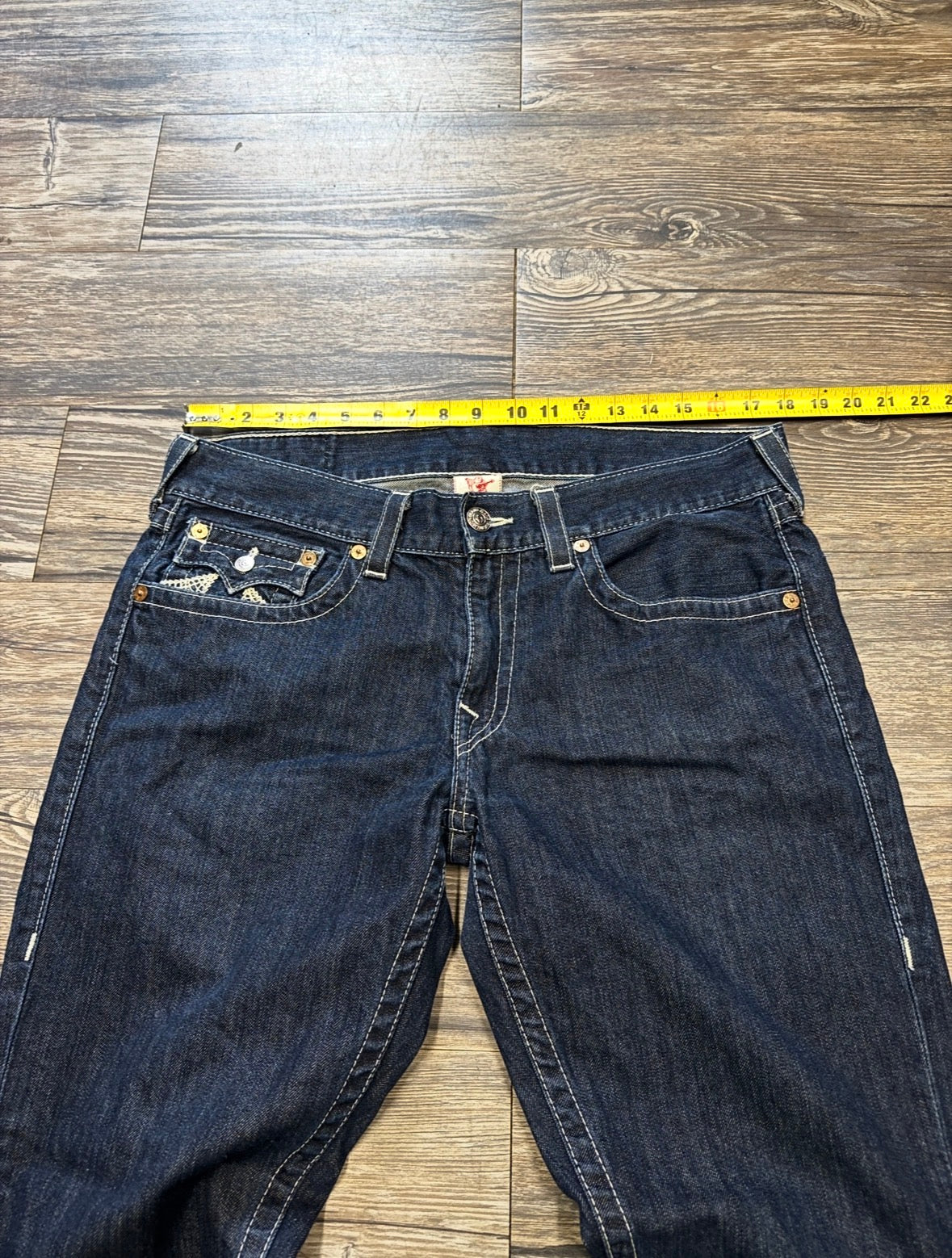 TRUE RELIGION DARK INDIGO BOOTCUT DENIM (34)