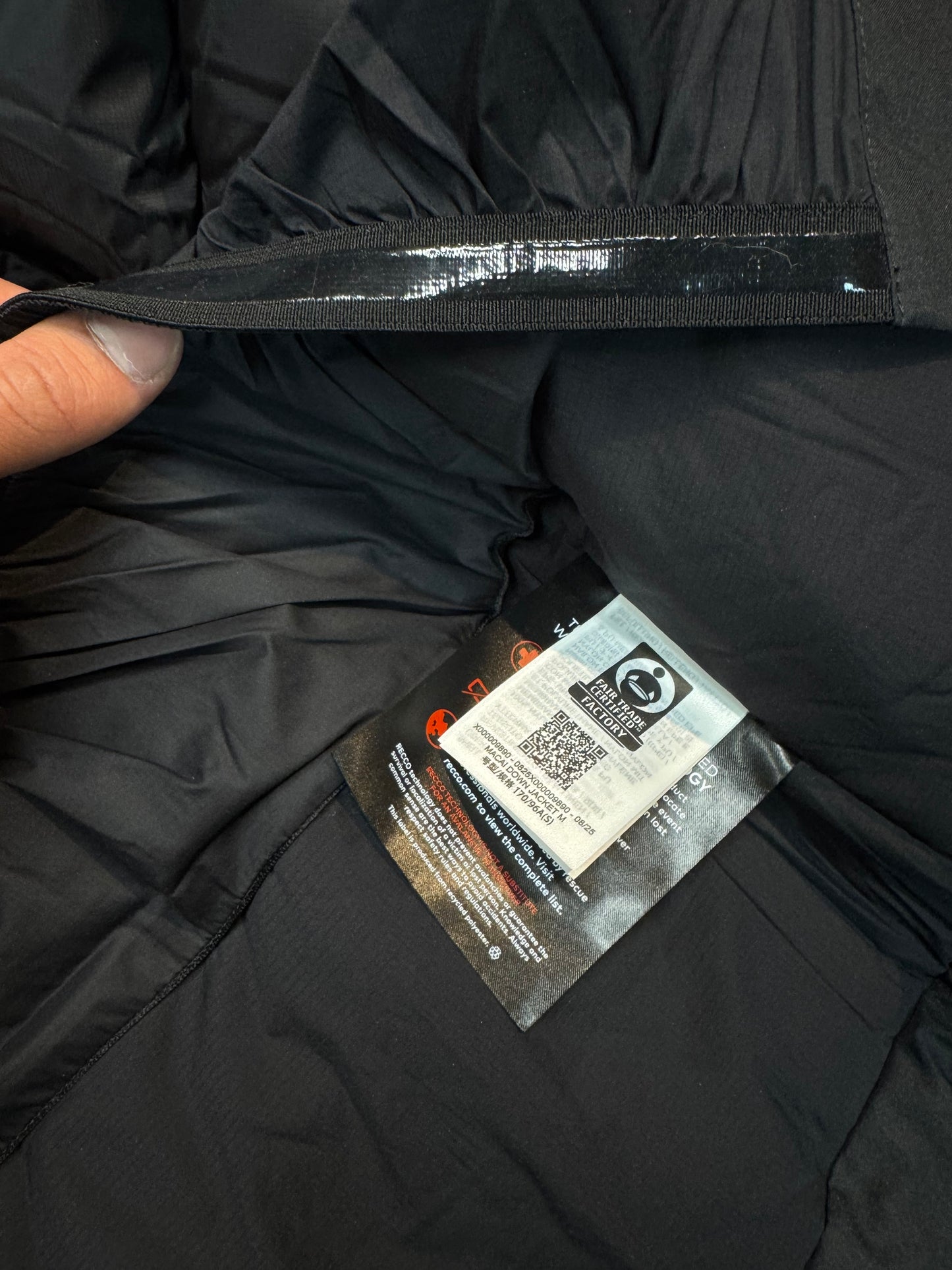 ARCTERYX MACAI INSULATED ZIP-UP JACKET (SMALL)
