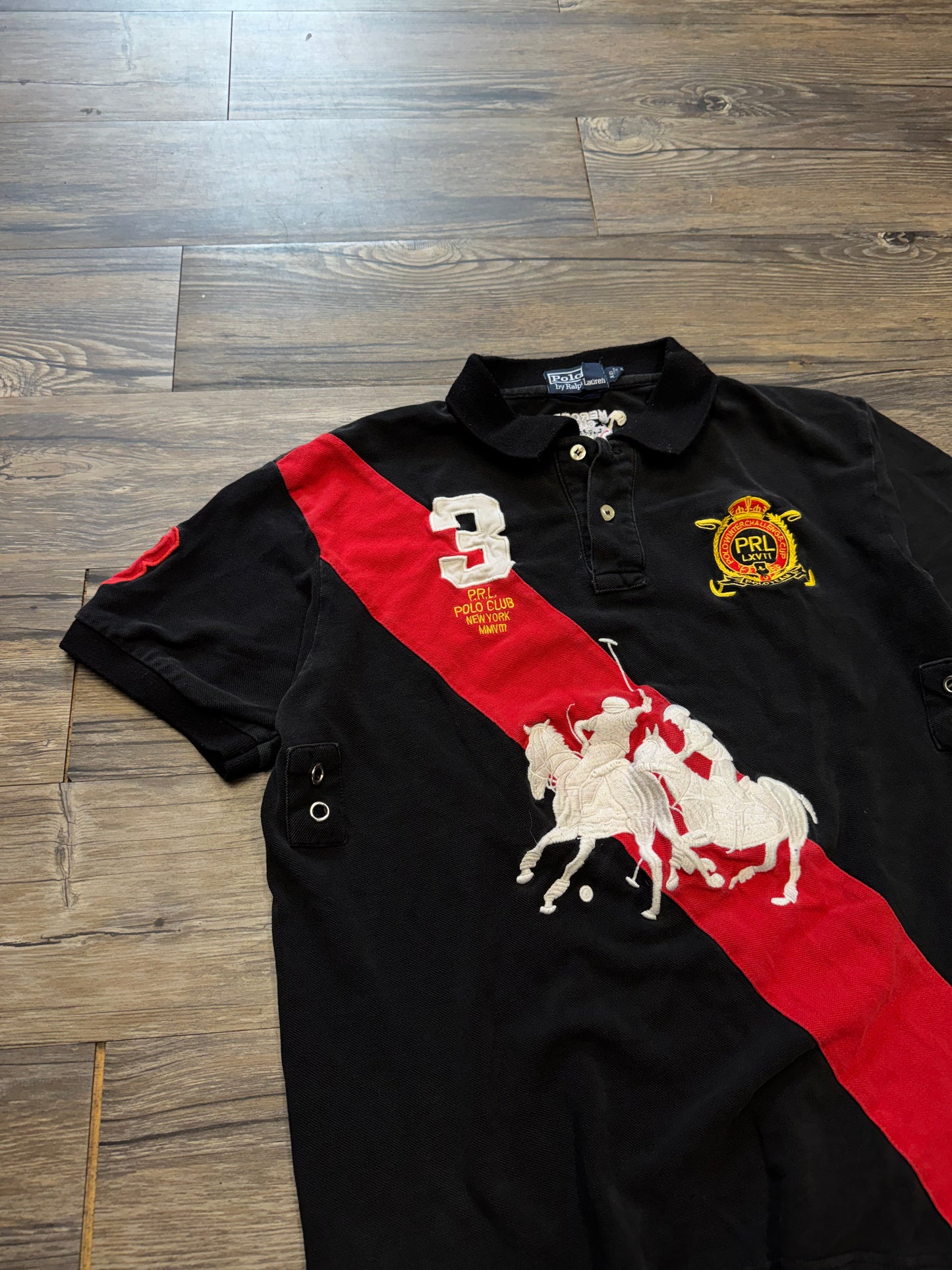 POLO RALPH LAUREN MERCER CLUB STAMPED STRIPER CREST T-SHIRT (M)
