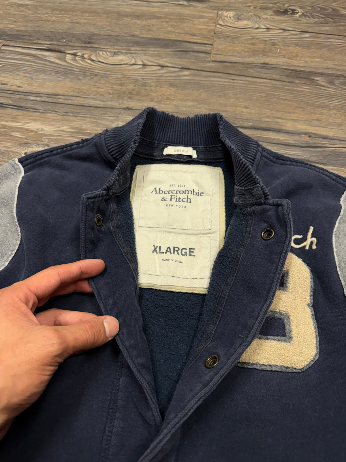 ABERCROMBIE & FITCH VINTAGE LOGO VARSITY JACKET (XL)