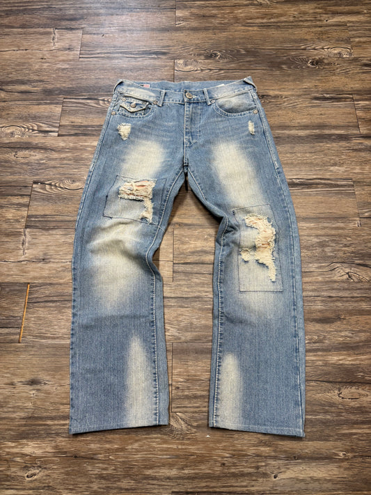 TRUE RELIGION BILLY BOOTCUT FADED & DISTRESSED JEANS (32)