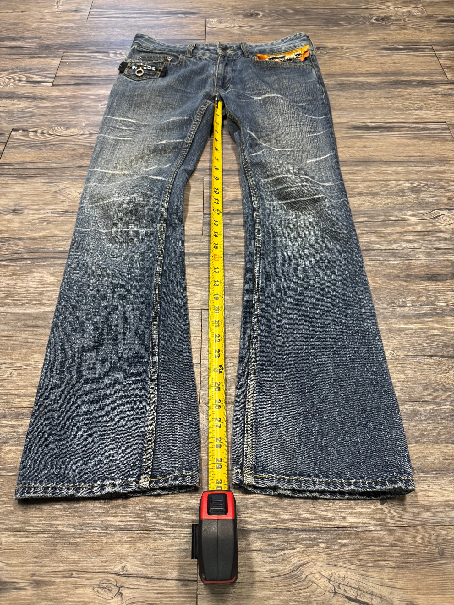 Y2K UTILITY ZIPPER BOOTCUT DENIMS (33)