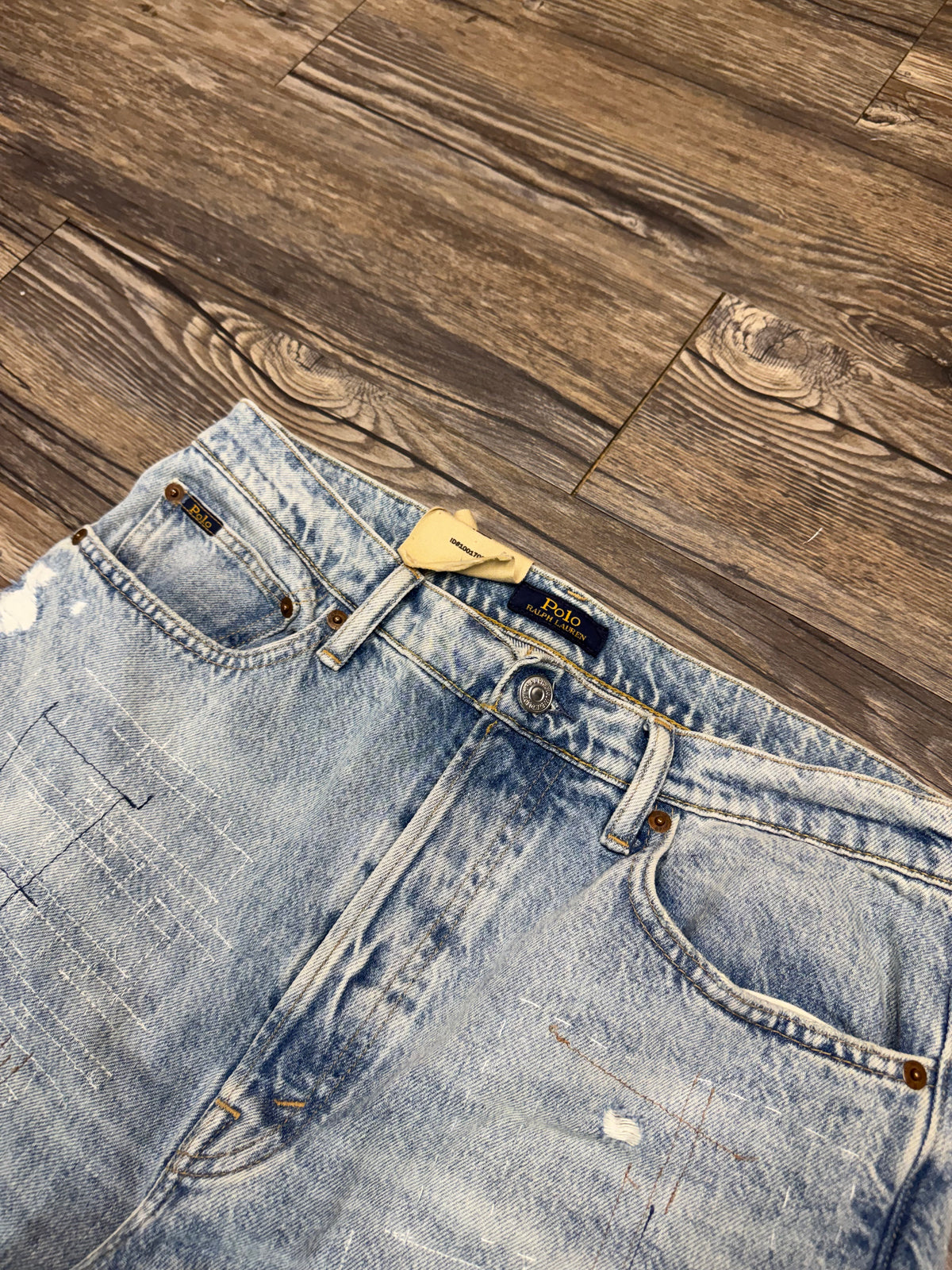 POLO RALPH LAUREN LIGHT WASH BORO DISTRESSED JEANS (29)