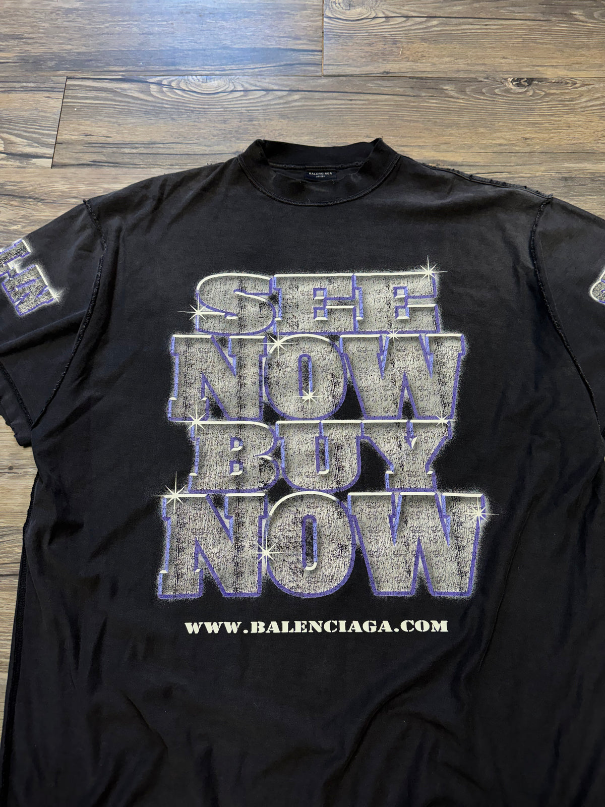 BALENCIAGA "SEE NOW BUY NOW" T-SHIRT (2)