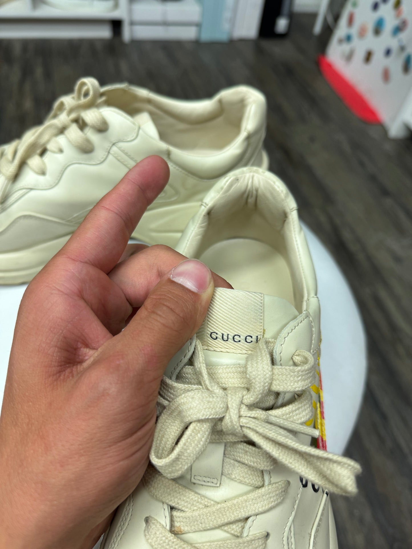 GUCCI RHYTHON LEATHER SNEAKERS (42)