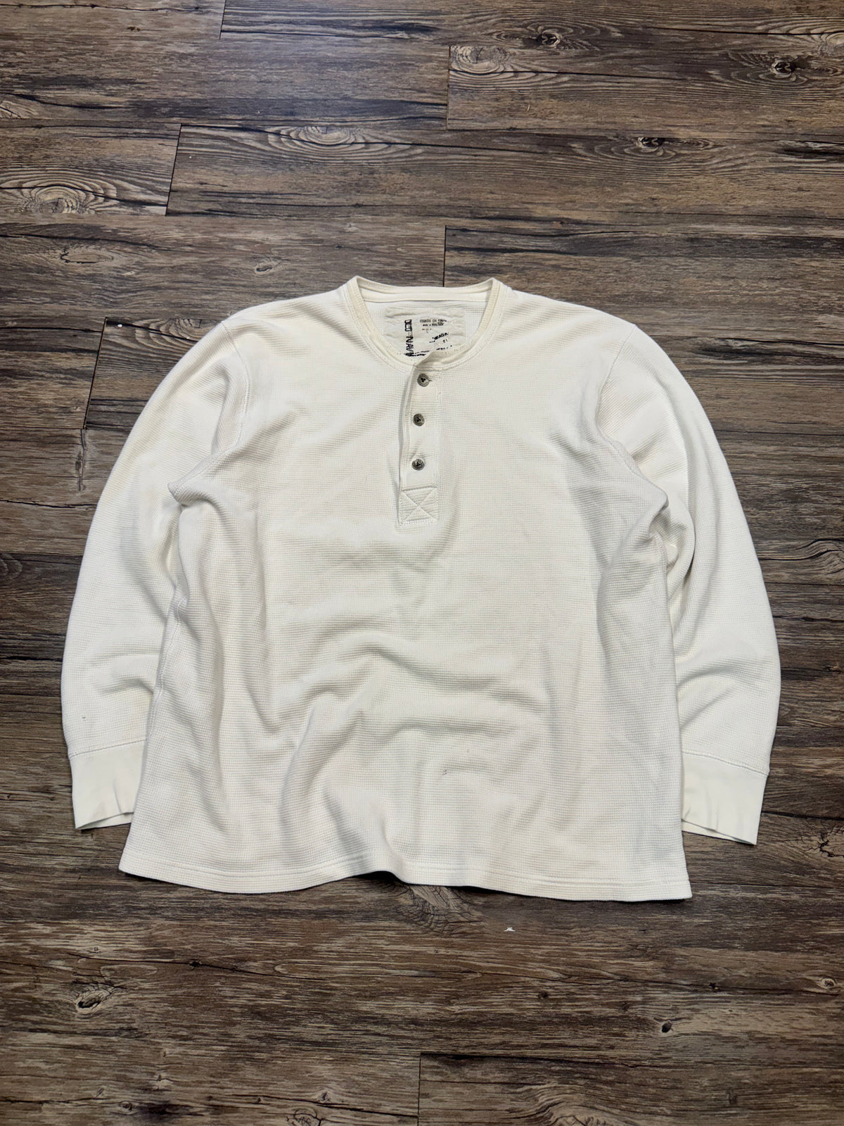 2000’s OLD NAVY RIBBED WAFFLE HENLEY (L)