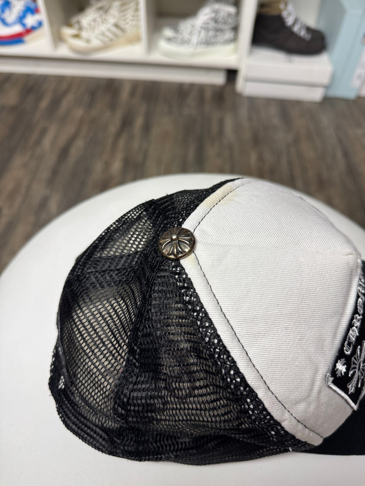 CHROME HEARTS CHOMPER TRUCKER HAT (OS)