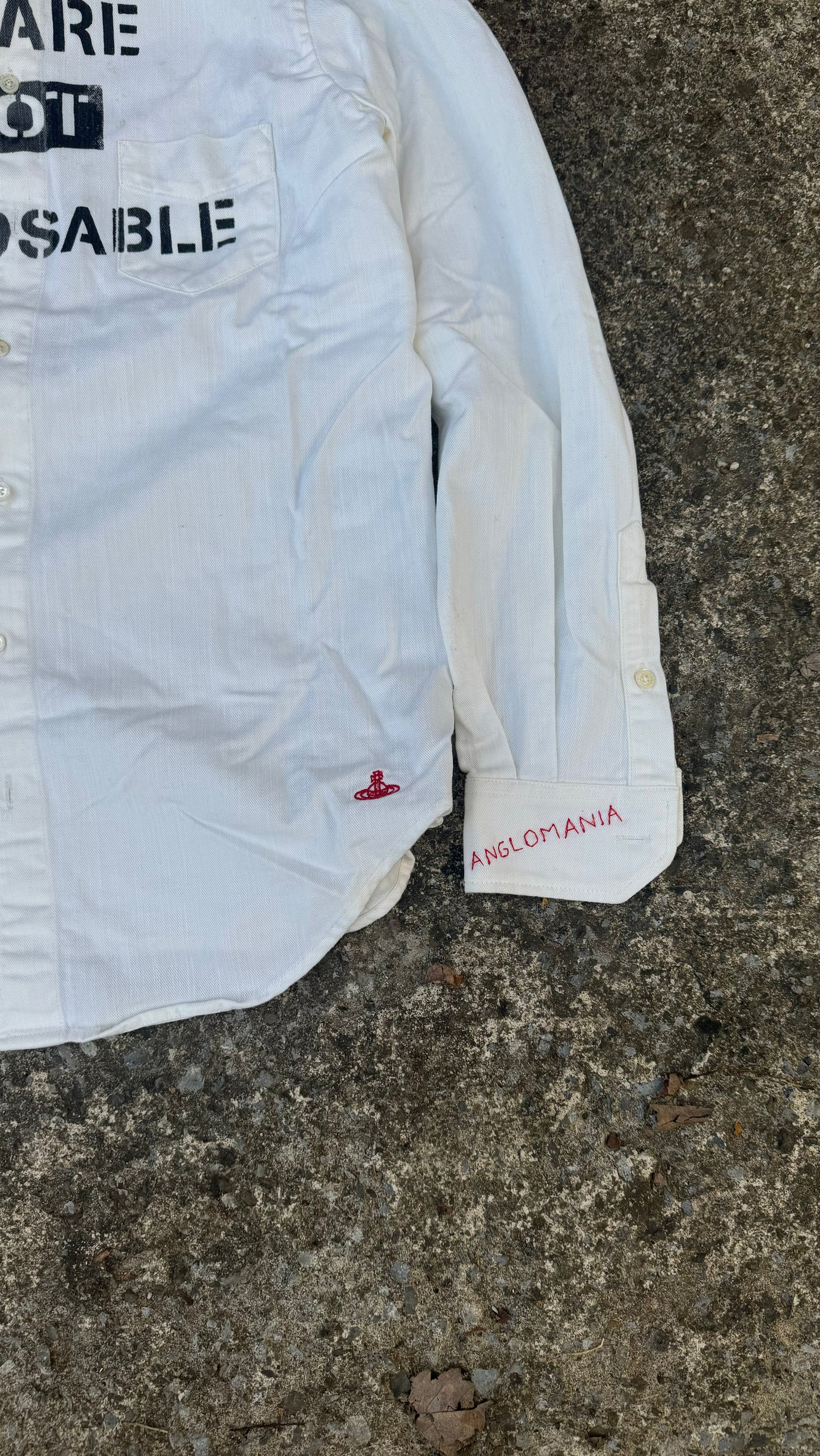 VIVIENNE WESTWOOD DISPOSABLE BUTTON UP (M)