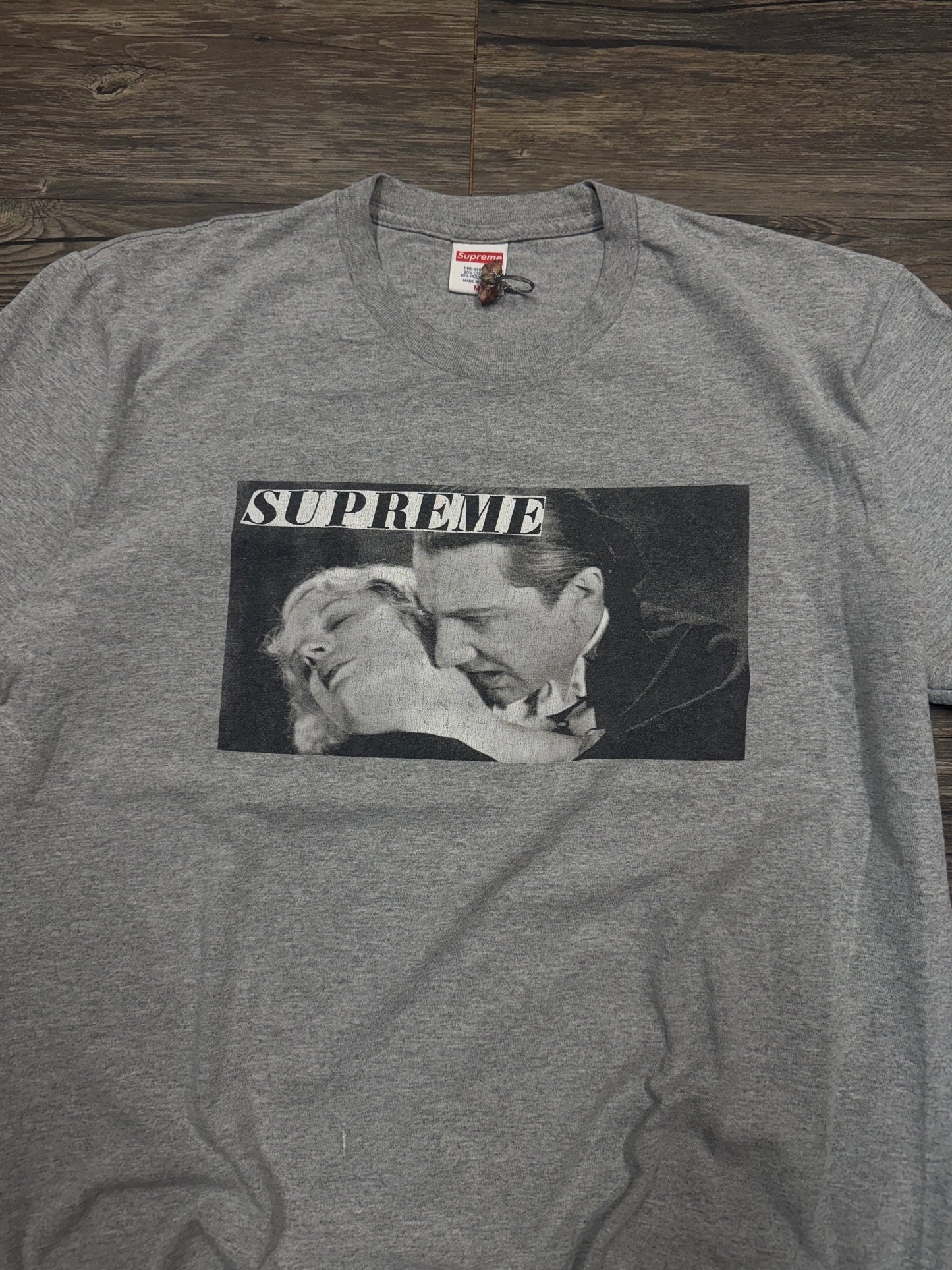 SUPREME DRACULA GRAPHIC T-SHIRT (MEDIUM)