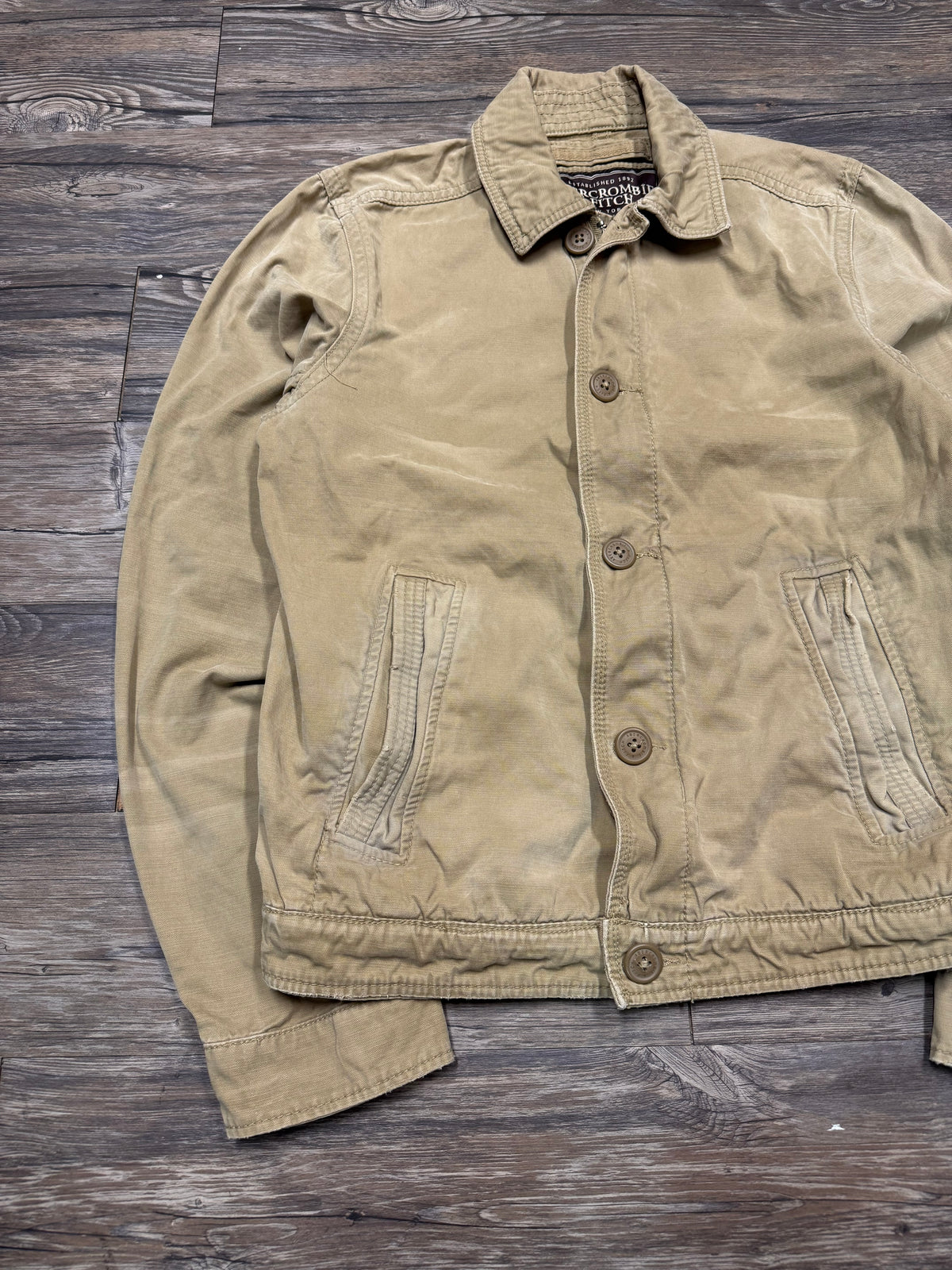 ABERCROMBIE & FITCH DISTRESSED WAKELY CARGO JACKET (L)