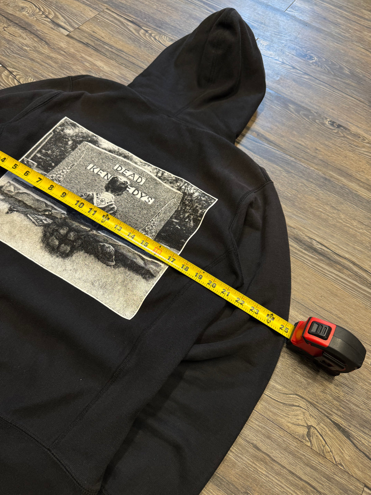 SUPREME SS14 DEAD KENNEDYS GRAVE HOODIE (M)