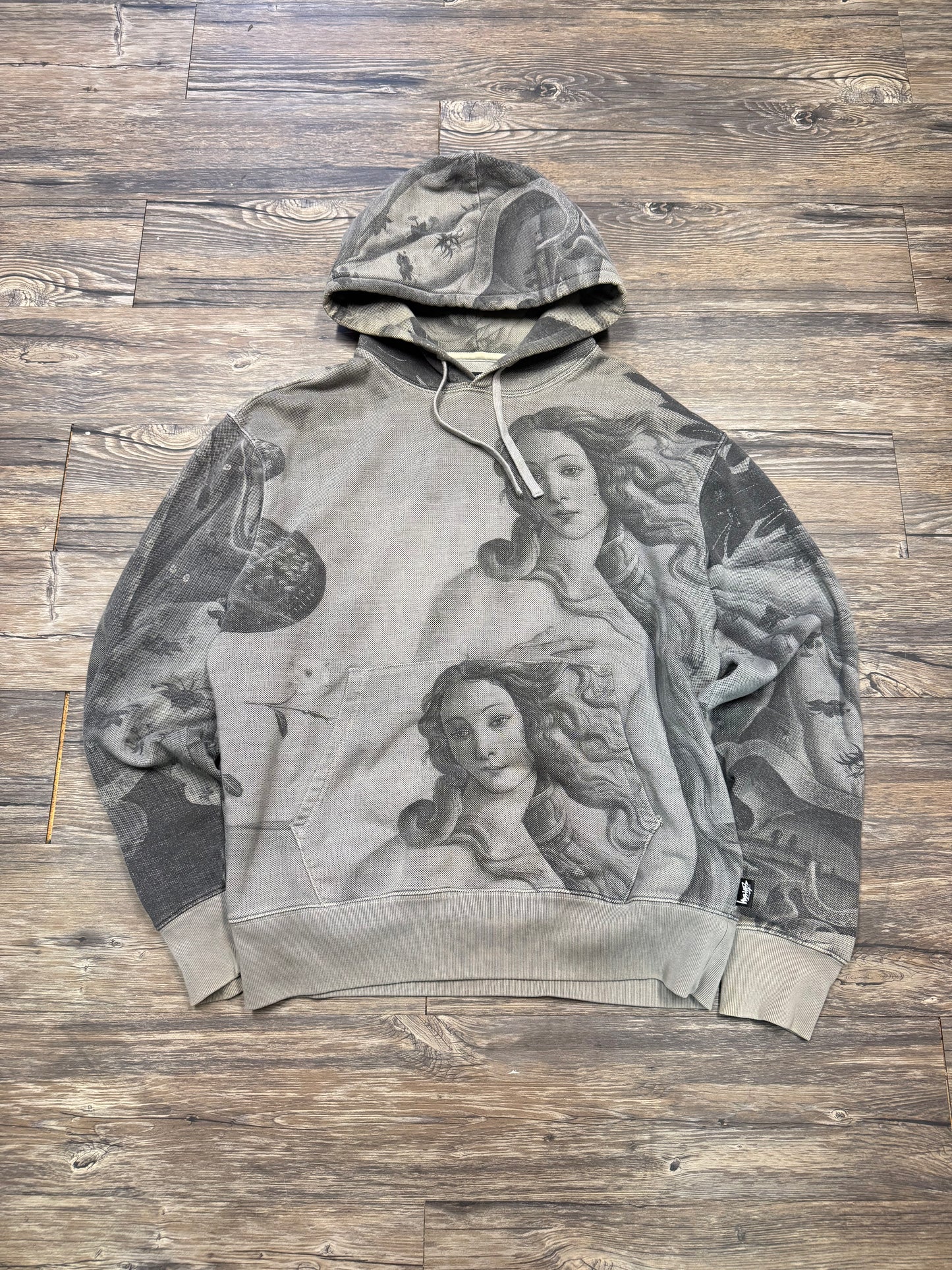BIRTH OF VENUS STUSSY HOODIE (L)