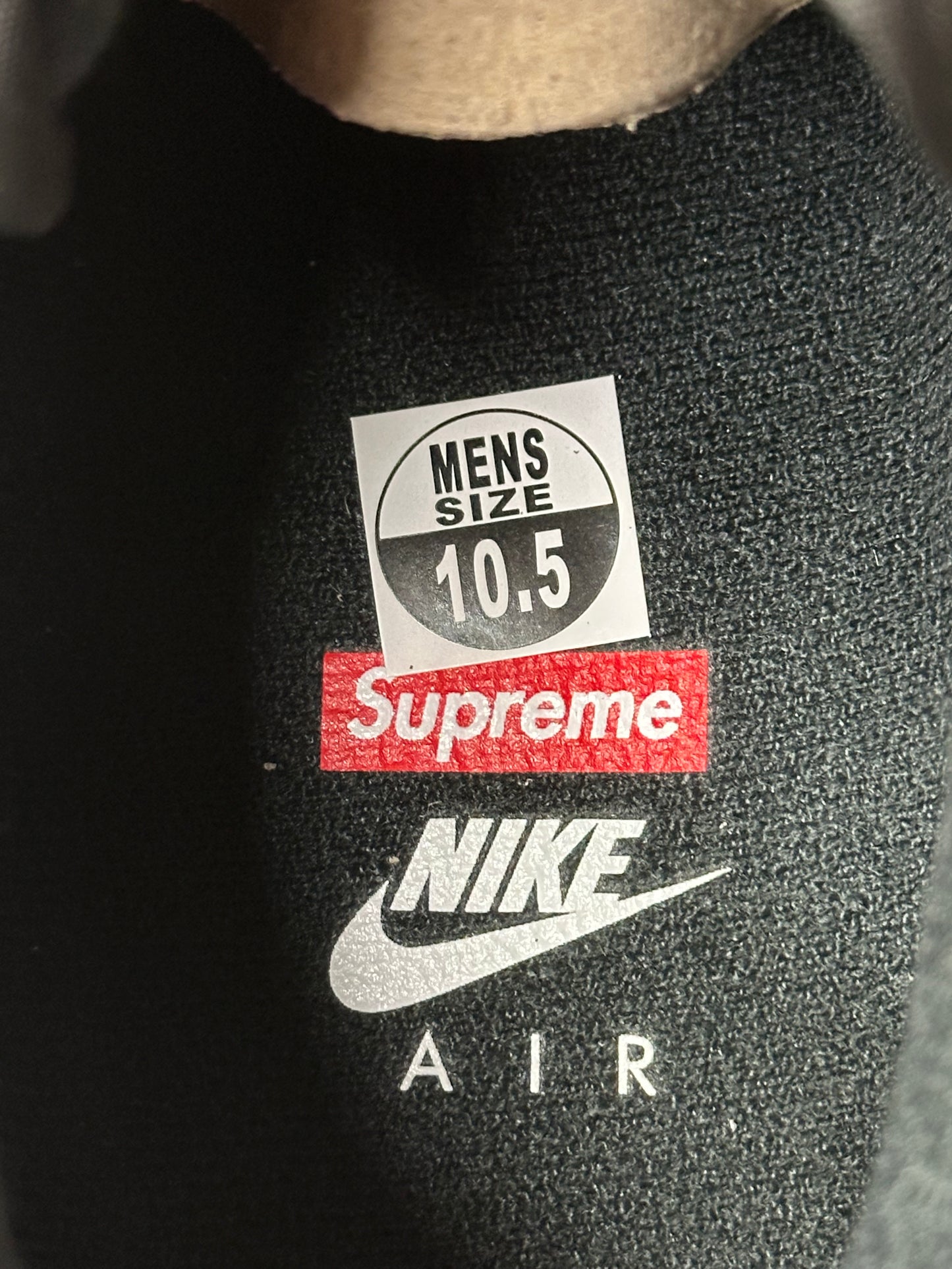 SUPREME AIR FORCE 1 BLACK (10.5)