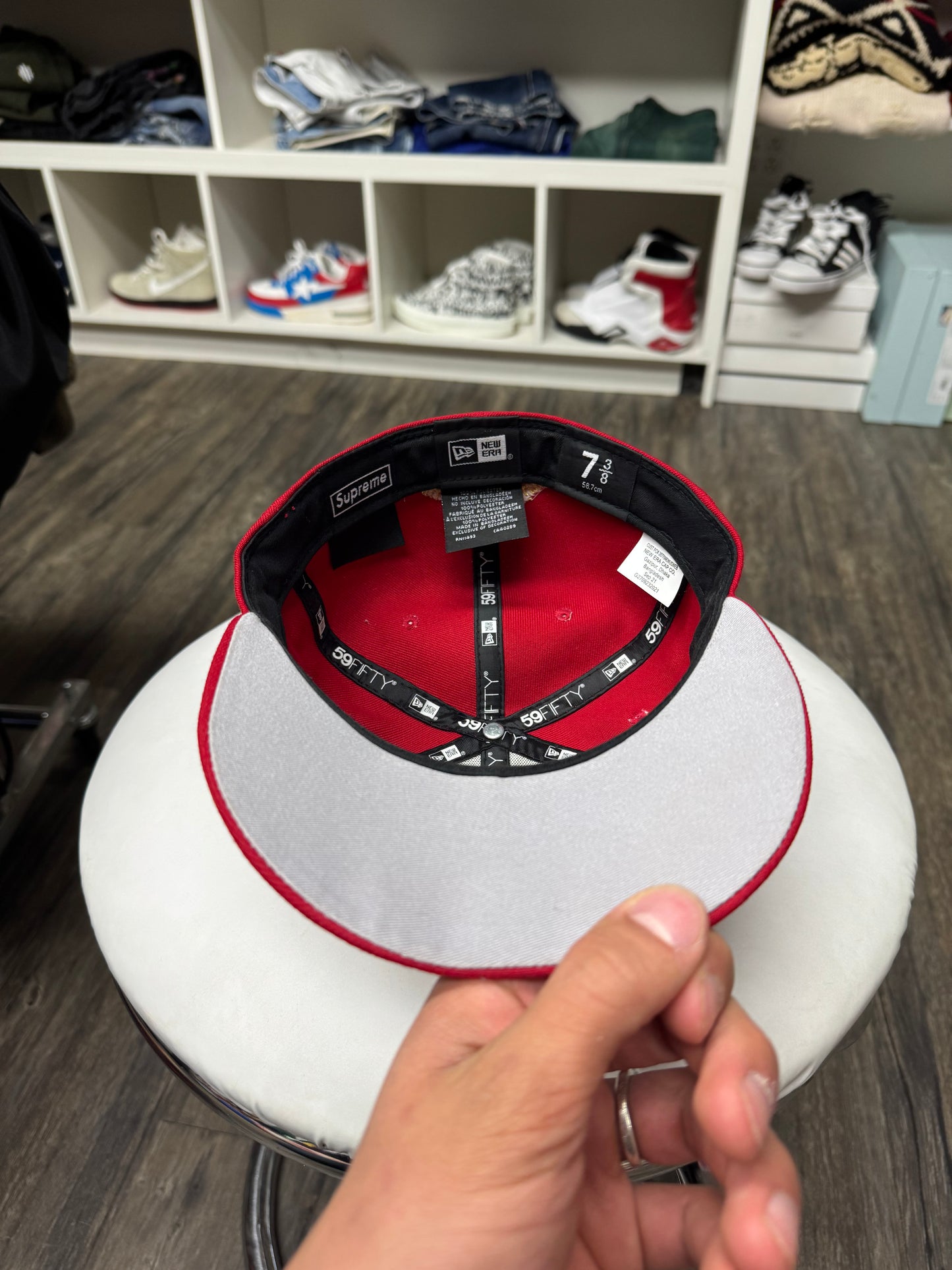 SUPREME UNDISPUTED BOX LOGO NEW ERA FITTED HAT (7 3/8)