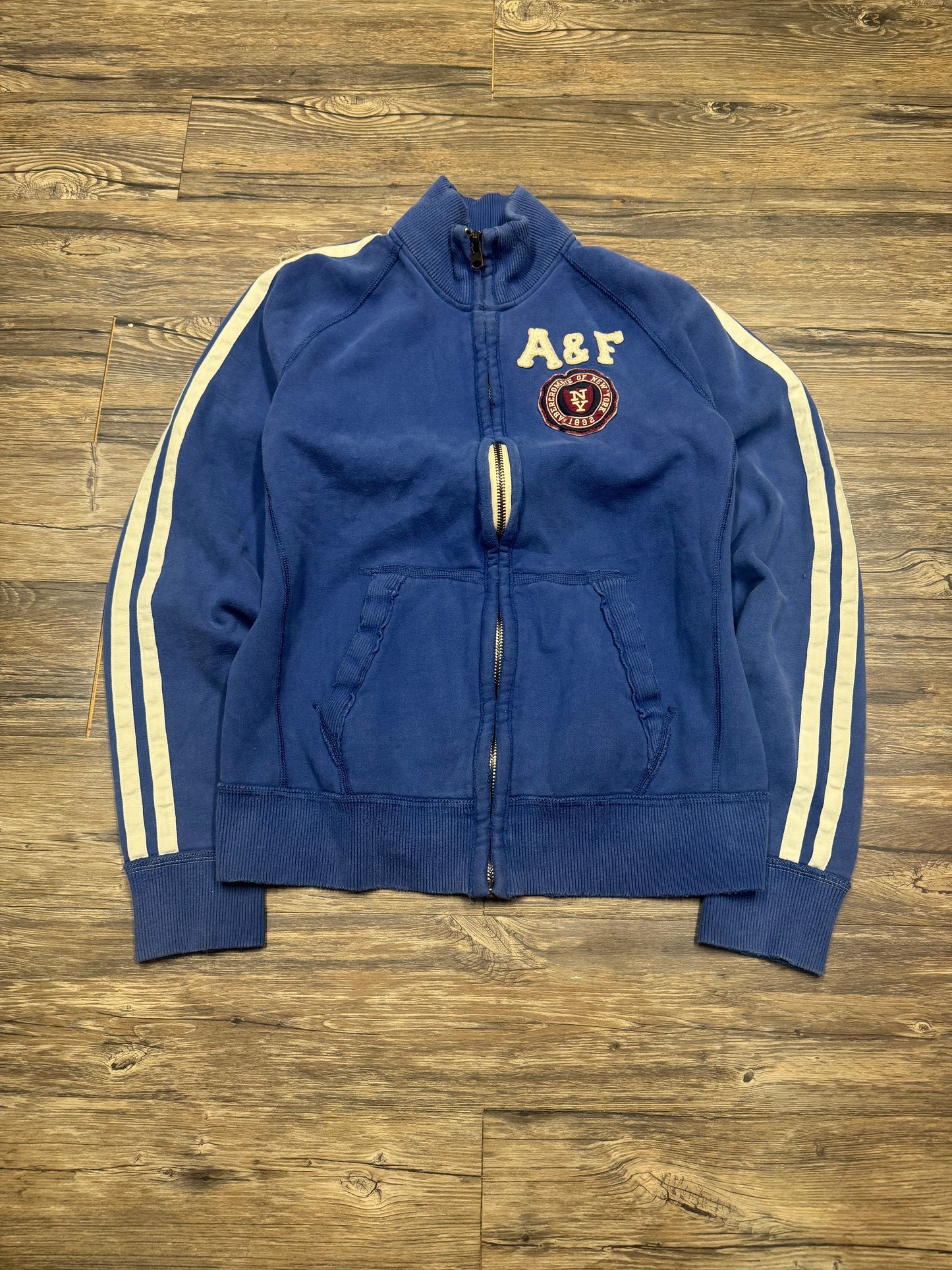 ABERCROMBIE & FITCH ZIP UP (XL)
