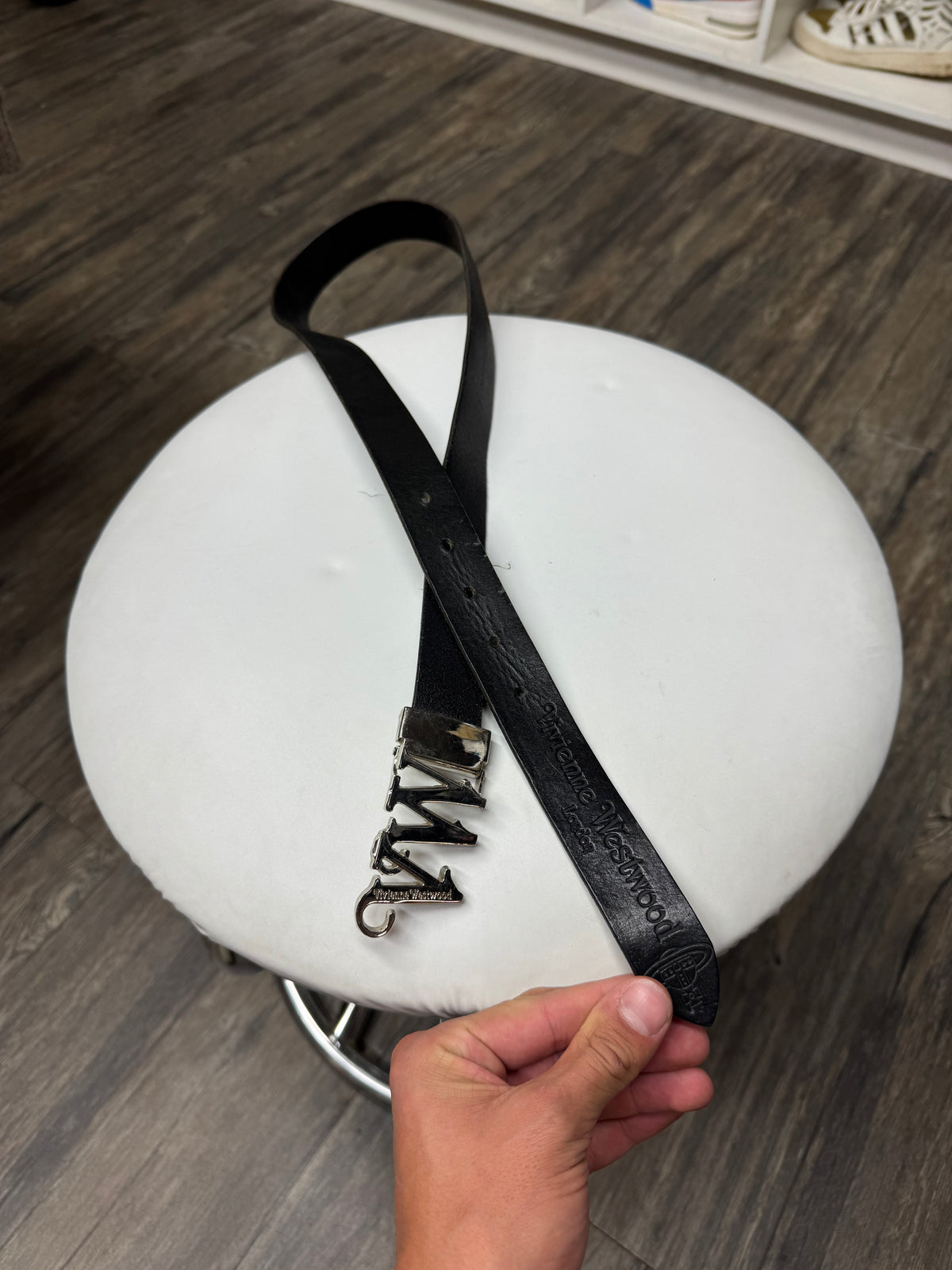 VIVIENNE WESTWOOD SILVER LOGO BELT (OS)