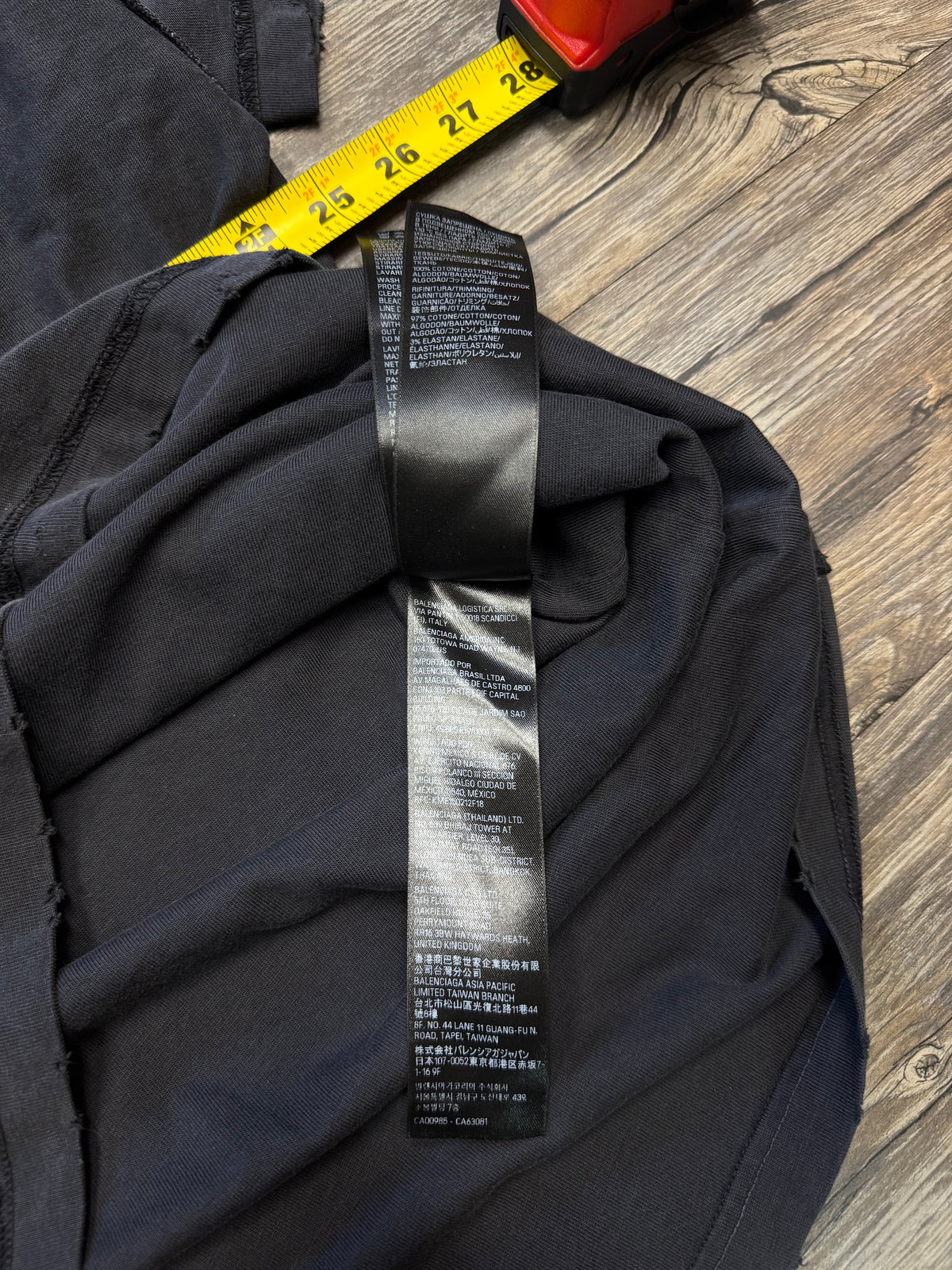 BALENCIAGA "SEE NOW BUY NOW" T-SHIRT (2)
