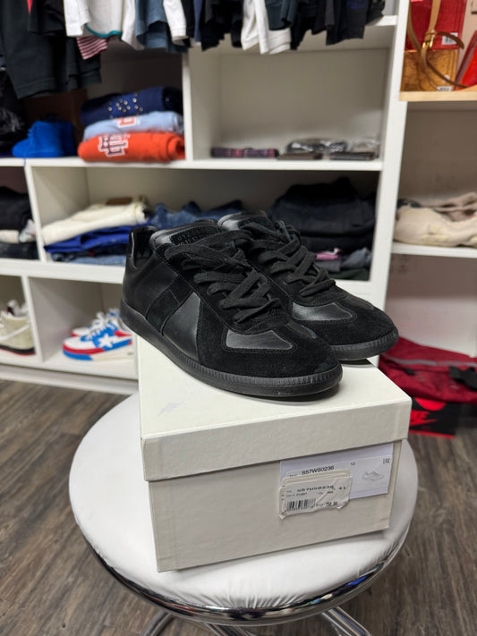 MAISON MARGIELA BLACK GATS (8.5)
