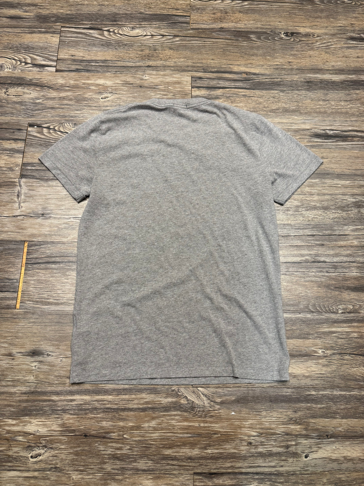 ABERCROMBIE & FITCH "A MAN WALKS INTO A BAR" VINTAGE T-SHIRT (M)