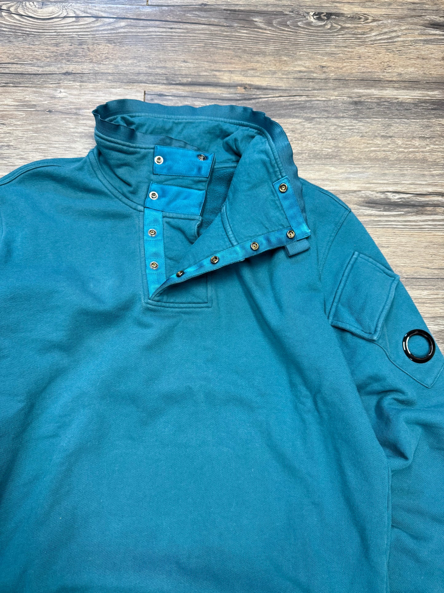 C.P. COMPANY UTILITY QUARTER BUTTON UP SWEATER (M)
