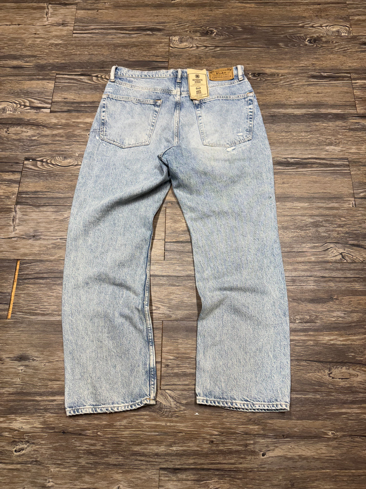 POLO RALPH LAUREN LIGHT WASH BORO DISTRESSED JEANS (29)