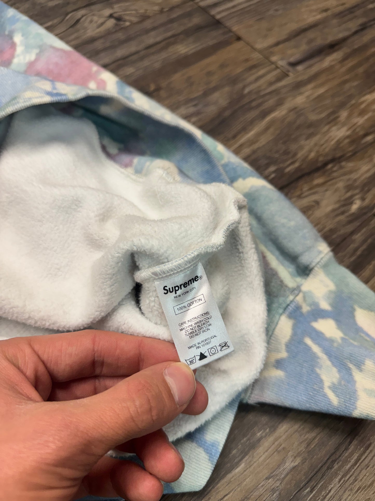 SUPREME SS21 PAINTED CREWNECK (L)